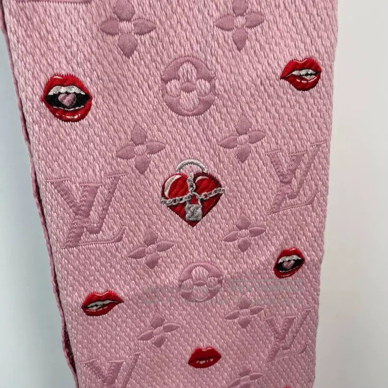 Louis Vuitton Louis Vuitton Pink cashmere scarf Size ONE SIZE - 4 Thumbnail