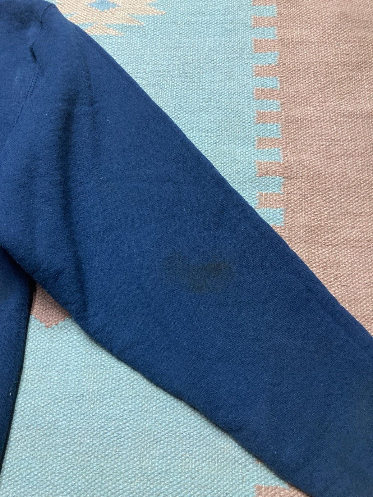 Guess × Vintage 90s crewneck sweatshirt guess logo made in USA stained XL Size US XL / EU 56 / 4 - 4 Thumbnail