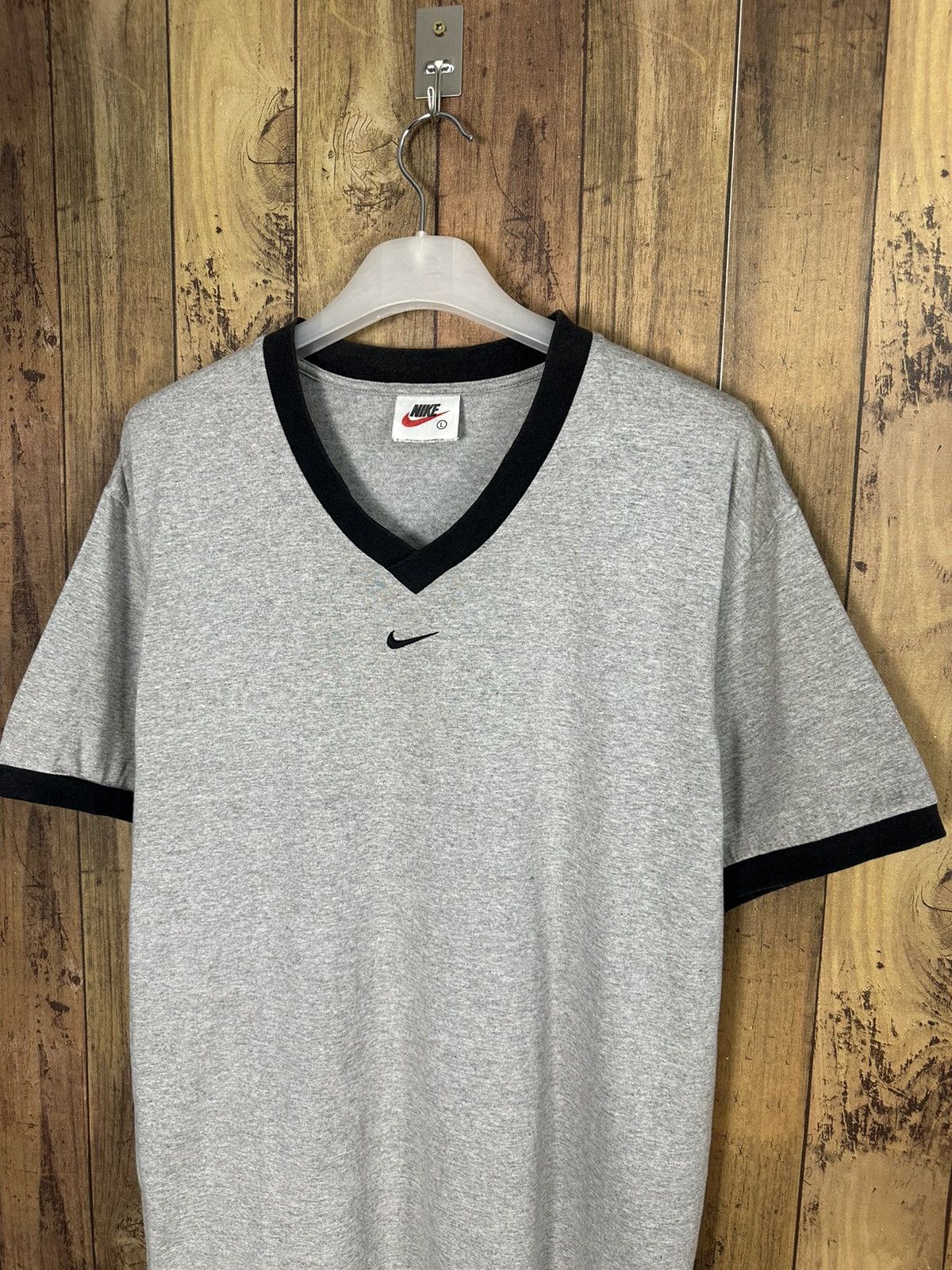 Nike 90s Nike Center Swoosh Logo Vintage Tshirt A395 Size US L / EU 52-54 / 3 - 2 Thumbnail