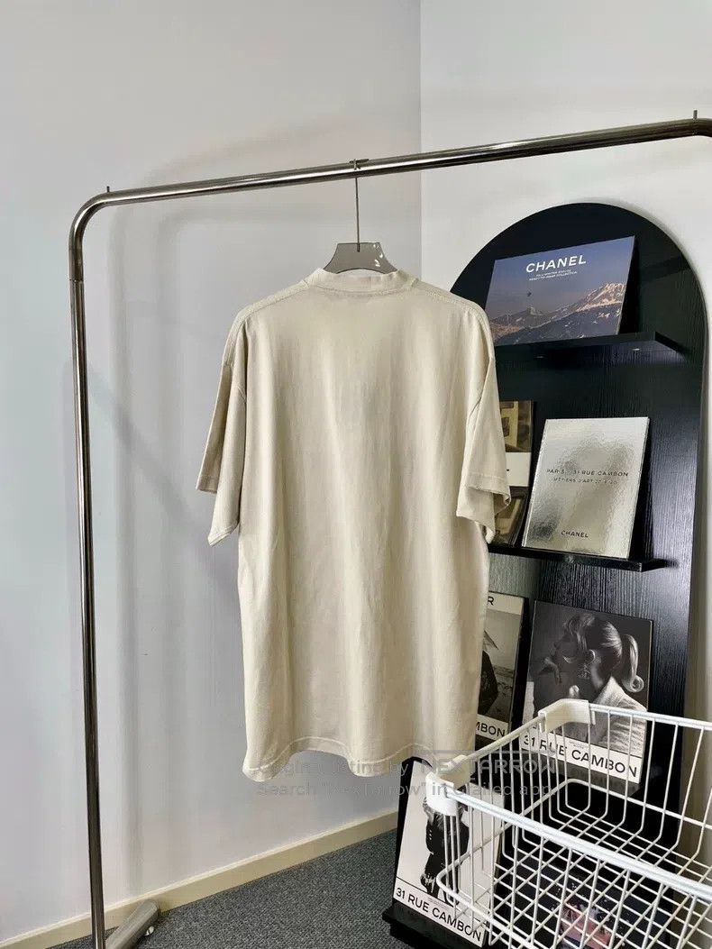 Balenciaga Balenciaga Apple logo print loose fit white T-shirt Size US S / EU 44-46 / 1 - 2 Thumbnail