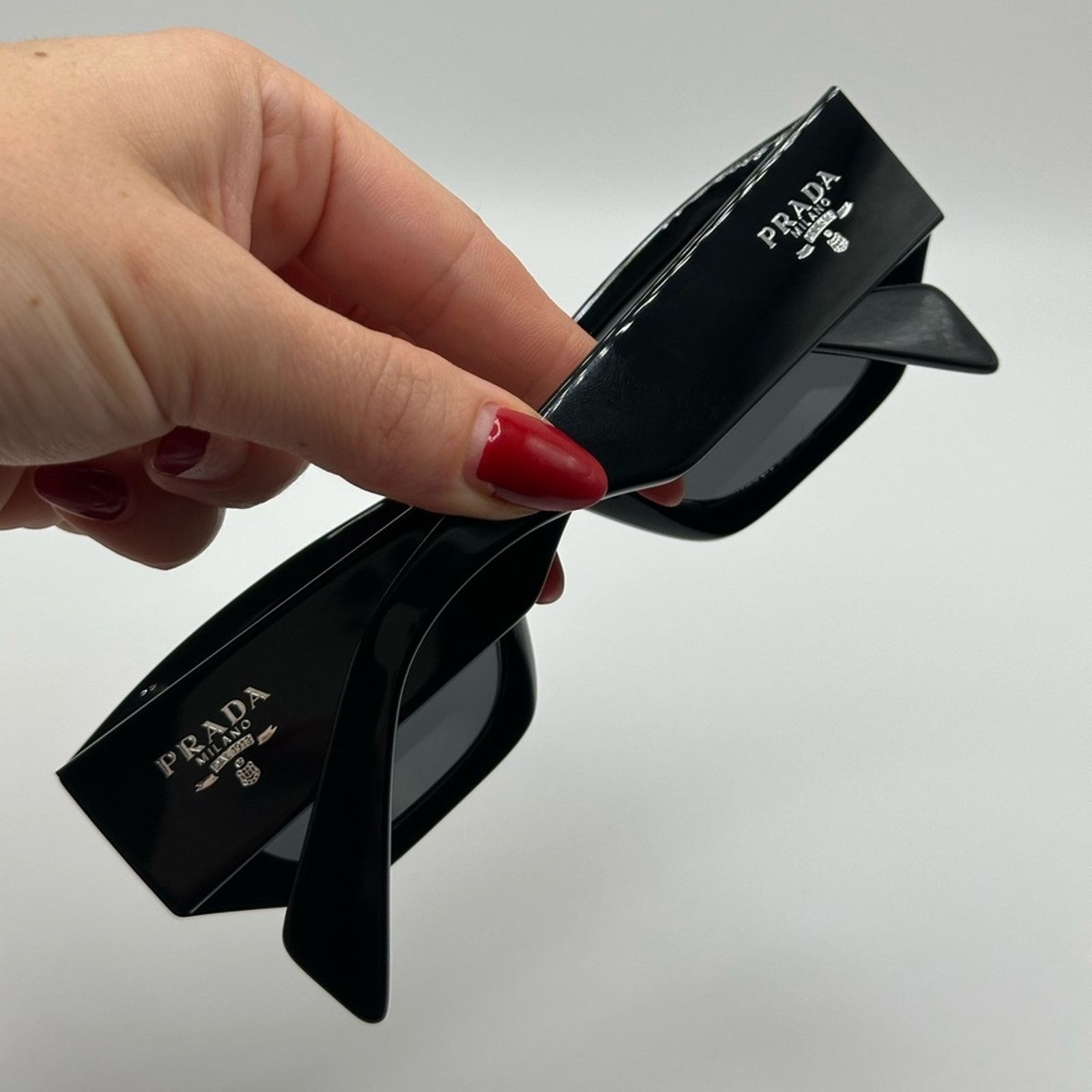 Prada PRADA Sunglasses PRA01S 16K08Z Black/Dark Grey Unisex NEW Size ONE SIZE - 9 Thumbnail