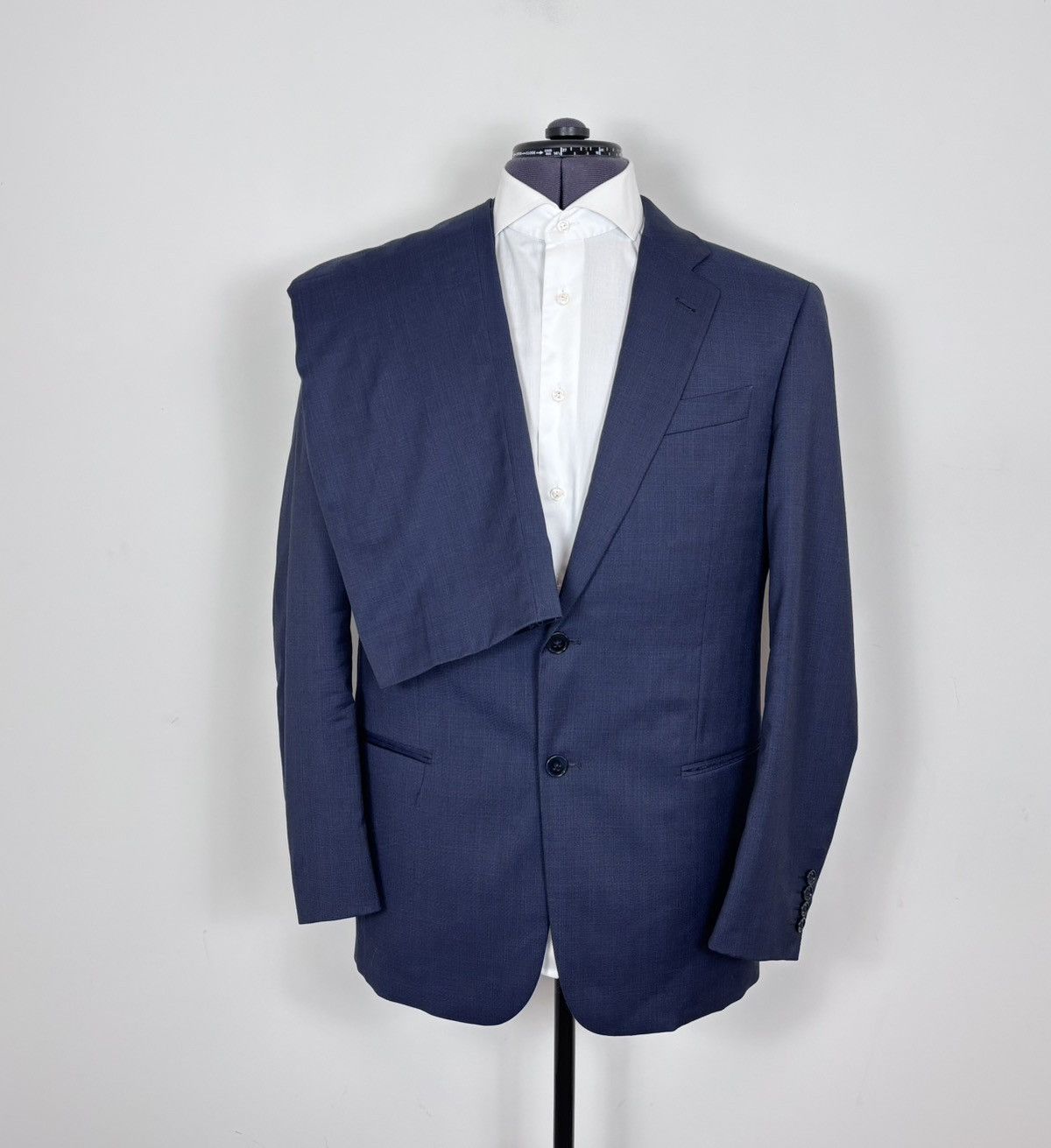 Armani Collezioni Armani Collezioni Men’s 2-Piece Navy Blue Wool Suit Size 40R - 1 Thumbnail