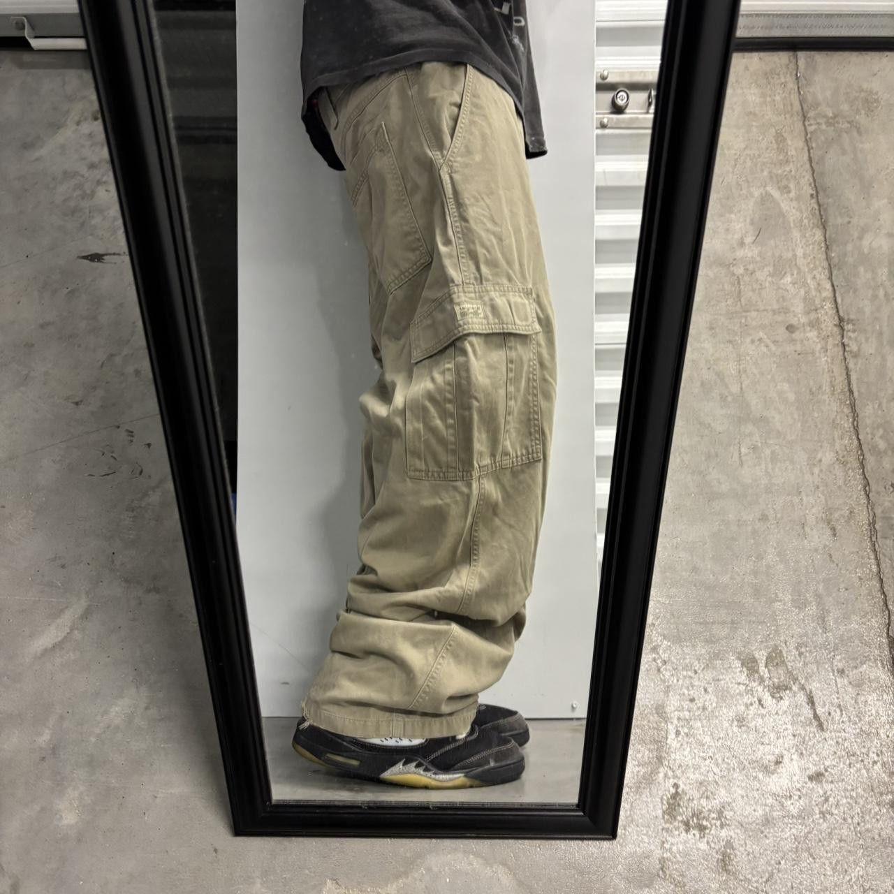 Vintage Crazy Vintage Y2K/2000s Baggy Khaki Tan Streetwear Skater Cargo Pants! 36x32 Size US 36 / EU 52 - 2 Thumbnail