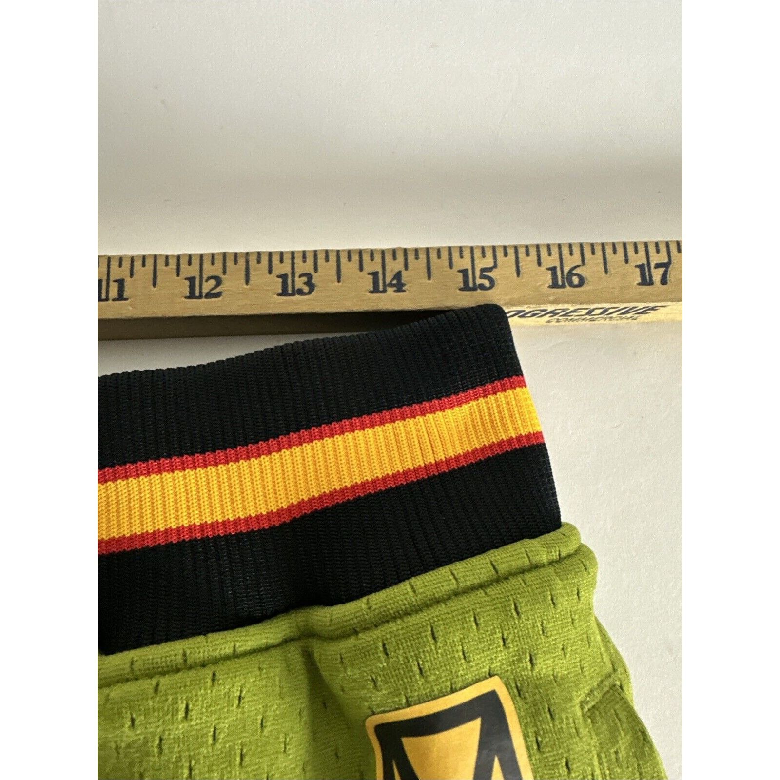 Mitchell & Ness Mitchell & Ness Hebru Brantley Mesh Shorts Green Men’s L Size US 34 / EU 50 - 6 Thumbnail
