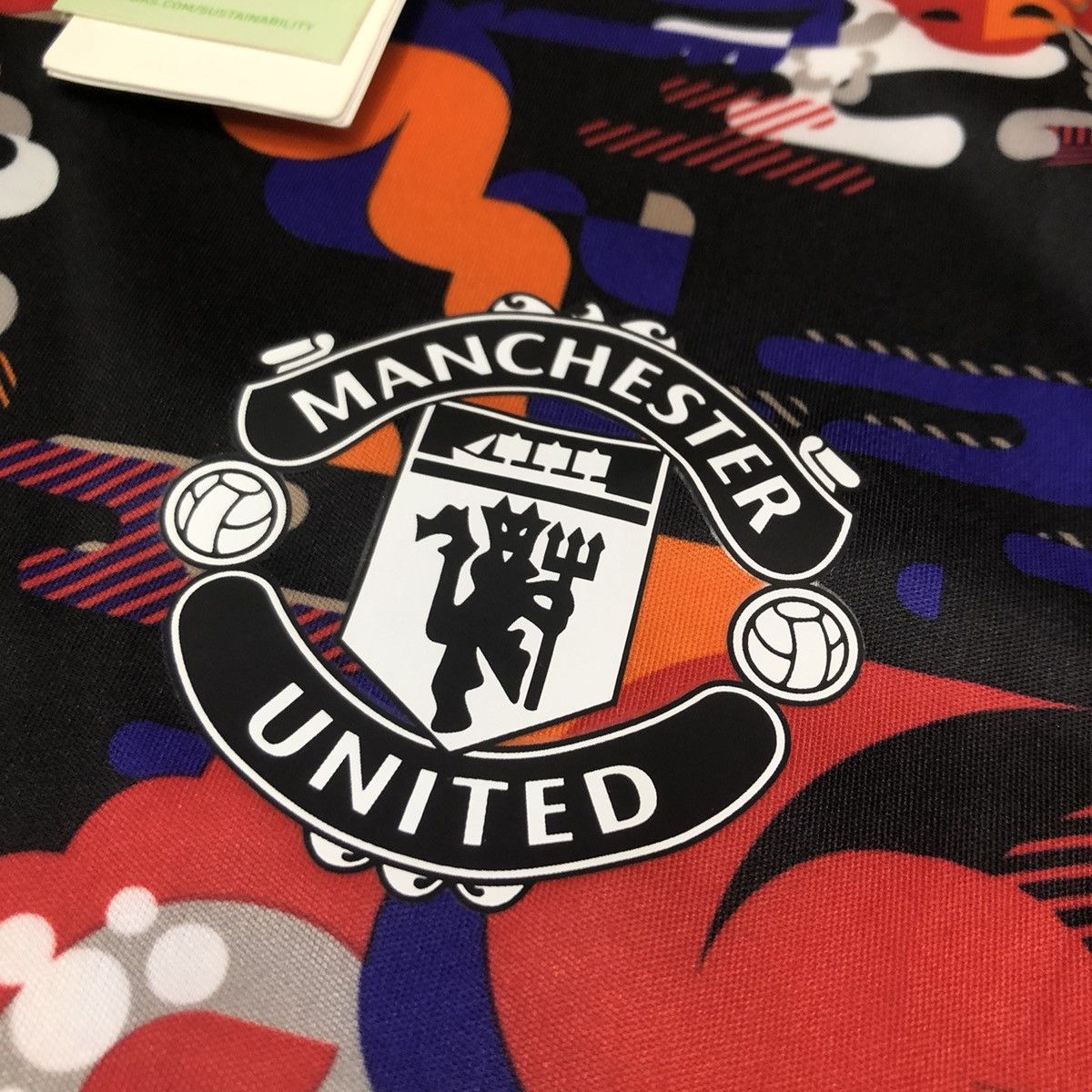 Adidas Manchester United Chinese New Year special training shirt Size US XL / EU 56 / 4 - 5 Thumbnail