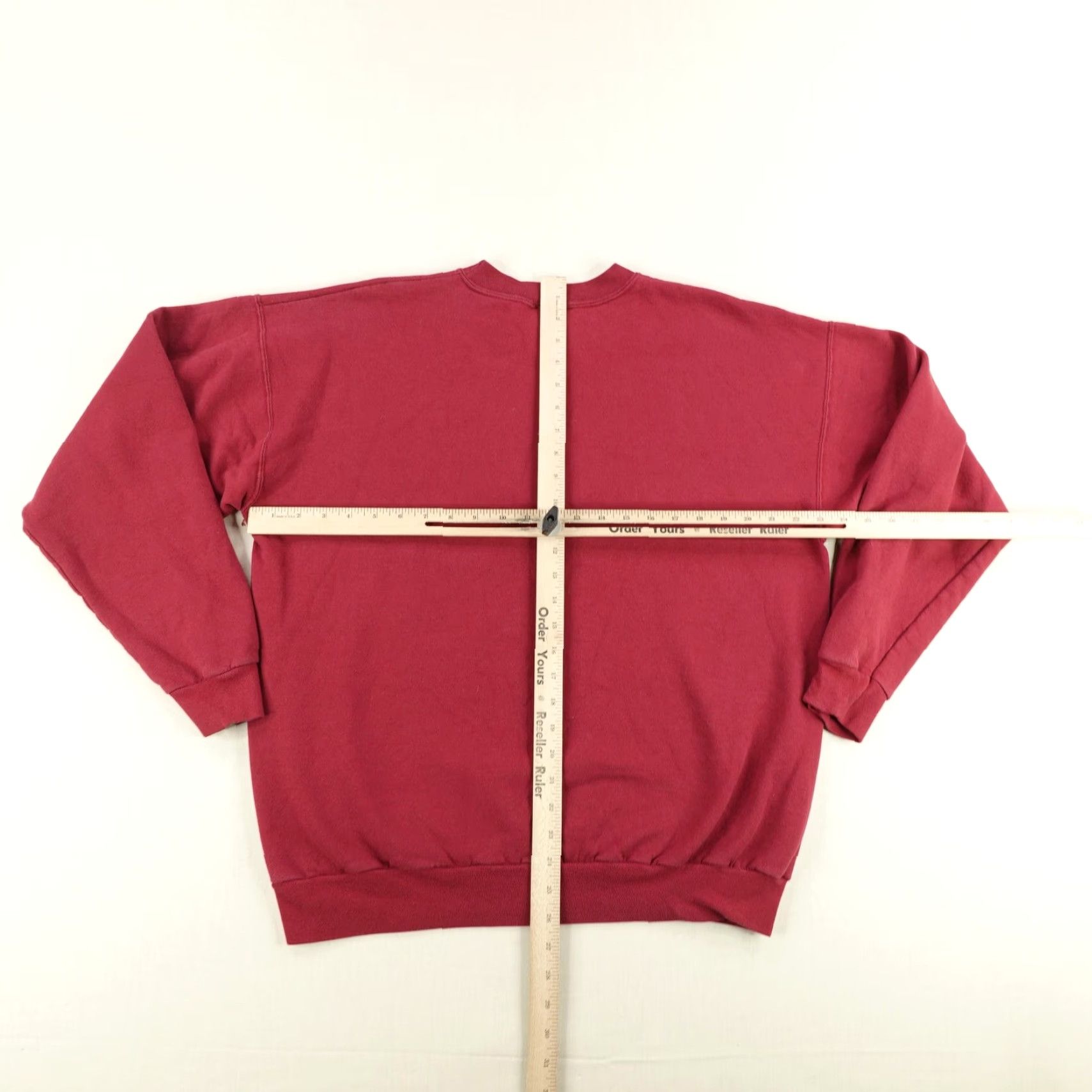 Disney Vintage Disney Sweatshirt Mens Large Red Grumpy Crewneck Snow White Pullover Size US L / EU 52-54 / 3 - 4 Thumbnail