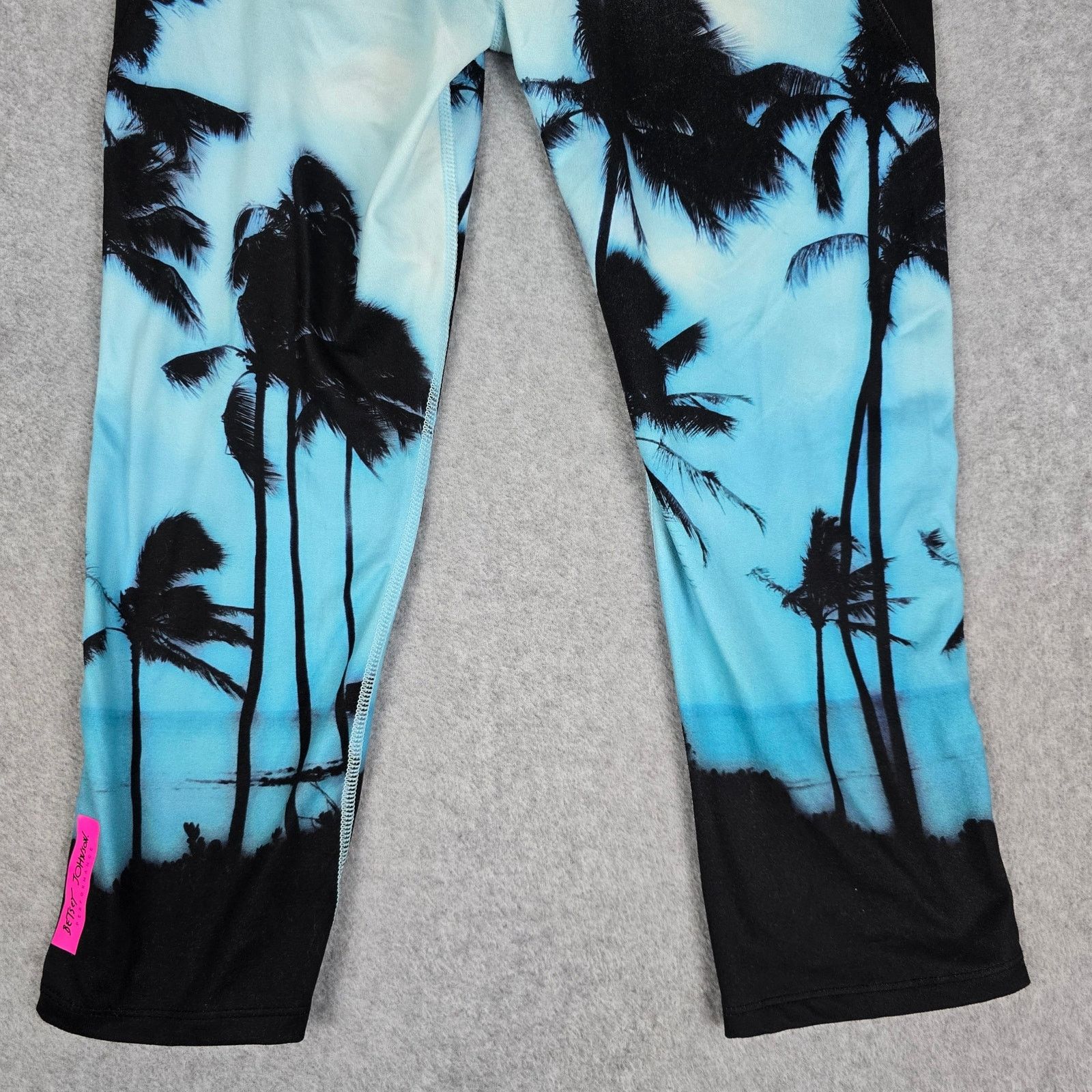 Betsey Johnson Betsey Johnson Medium Crop Leggings Palm Tree Black Blue Size 28" / US 6 / IT 42 - 7 Thumbnail