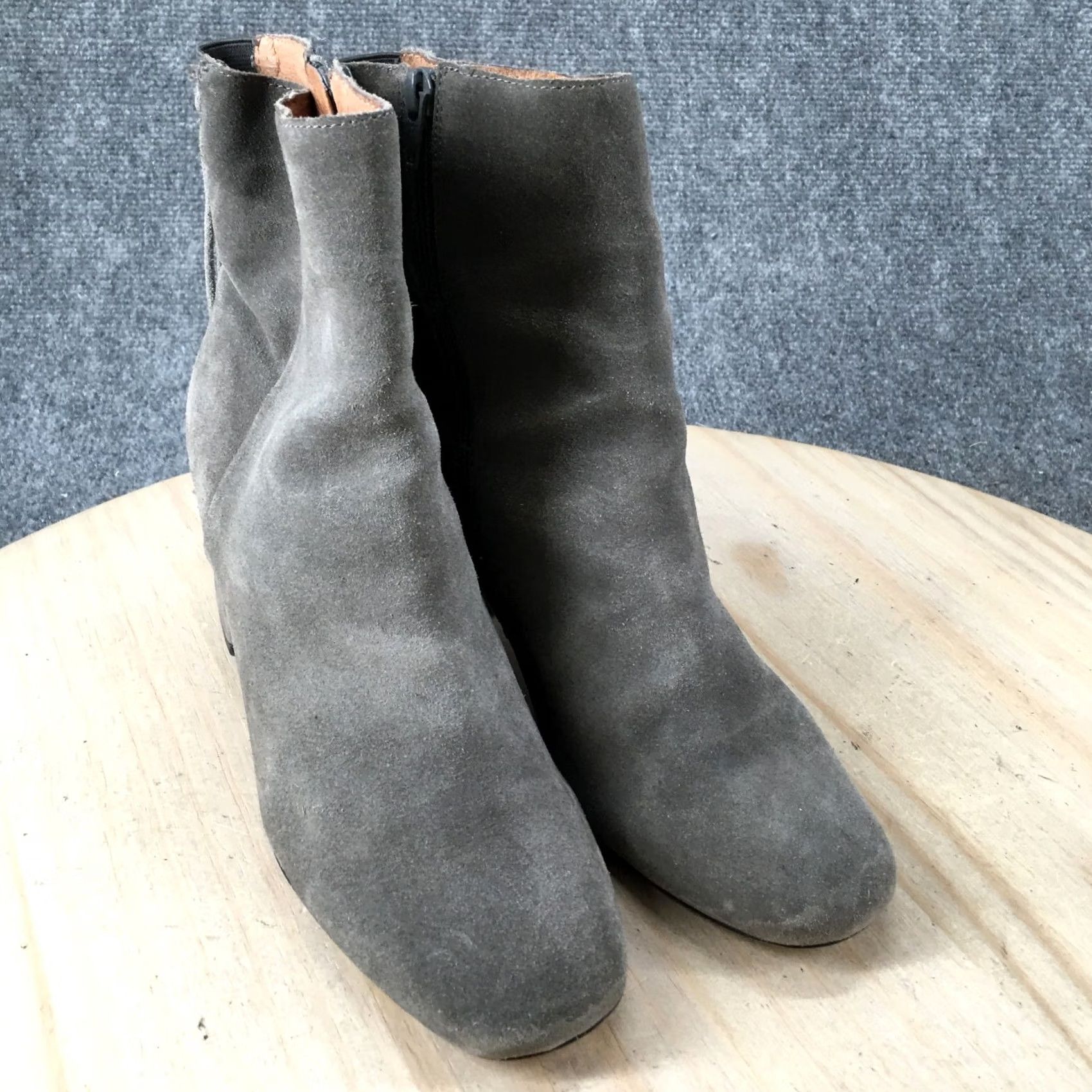 Vintage Corso Como Boots Womens 9.5 M Casual Side Zip Ankle Bootie Gray Suede Heels Size US 10 / IT 40 - 3 Thumbnail