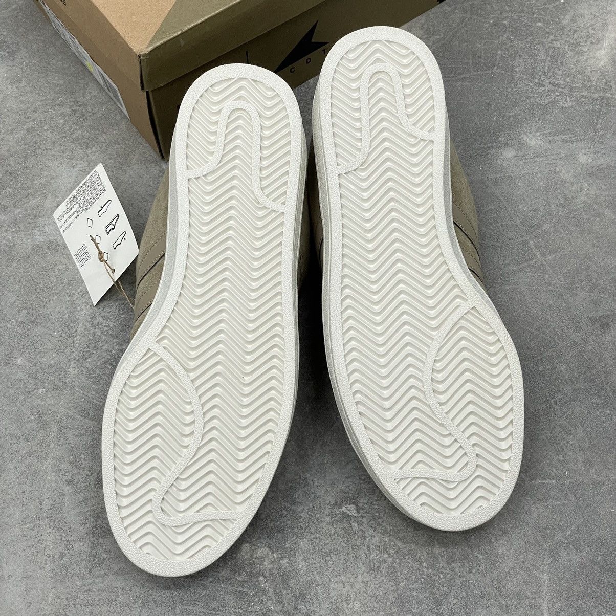 Adidas × Descendant Adidas X Descendant DCDT Campus Hemp UK8 Rare Size US 8.5 / EU 41-42 - 11 Thumbnail