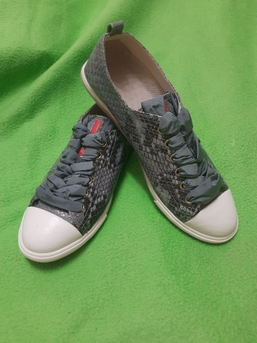 Prada Prada Python Leather Shoes Red Tab Size US 6 / IT 36 - 1 Thumbnail
