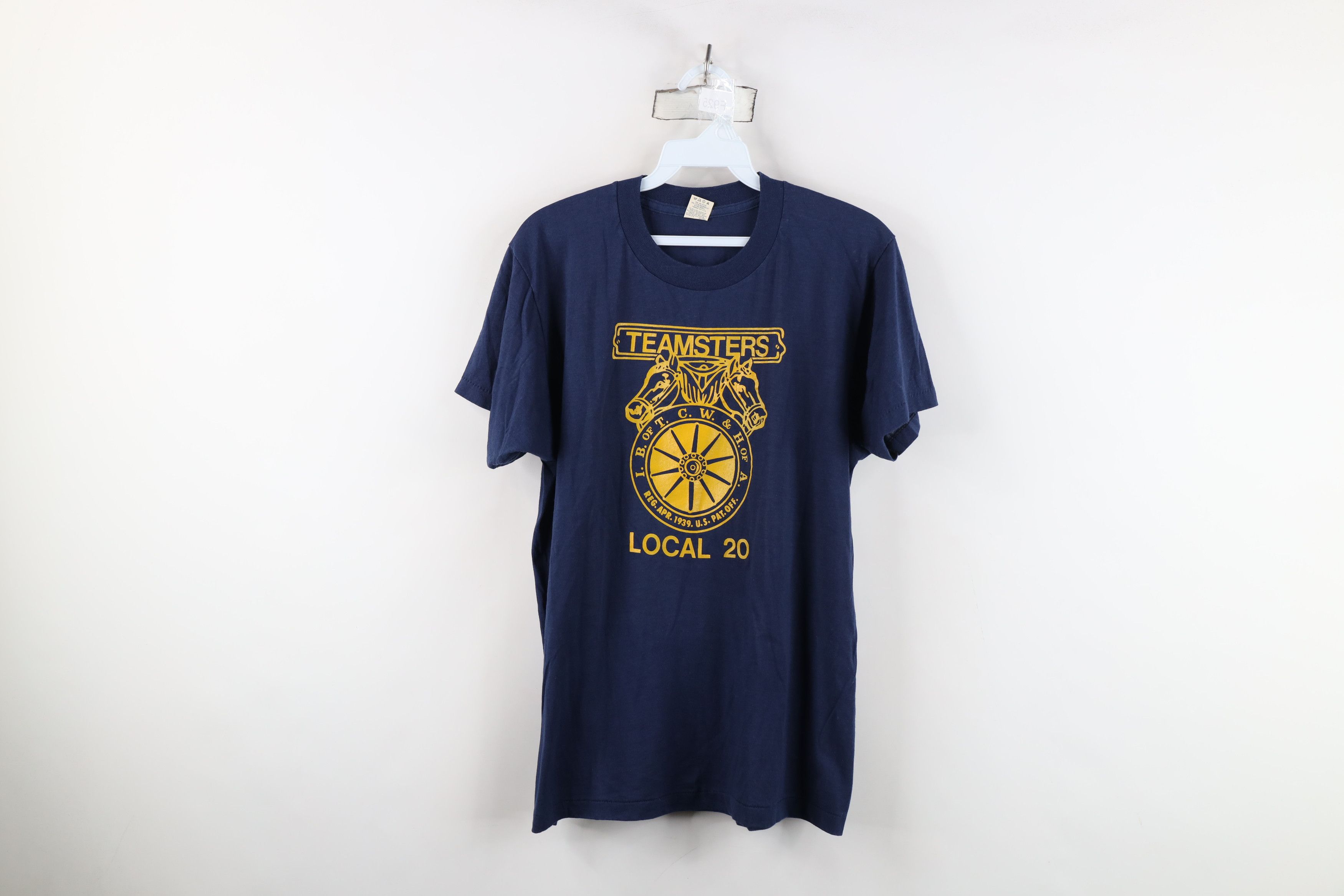 Vintage Vintage 80s Union Local 20 Short Sleeve T-Shirt USA Size US L / EU 52-54 / 3 - 1 Thumbnail