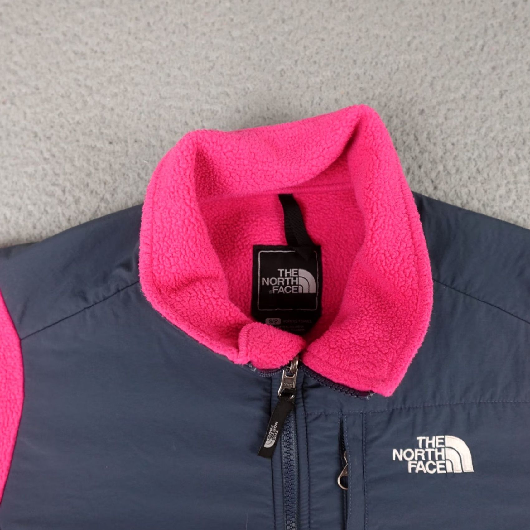 The North Face The North Face Denali Jacket Womens Small Pink Gray Polartec Full Zip Fleece Size S / US 4 / IT 40 - 5 Thumbnail