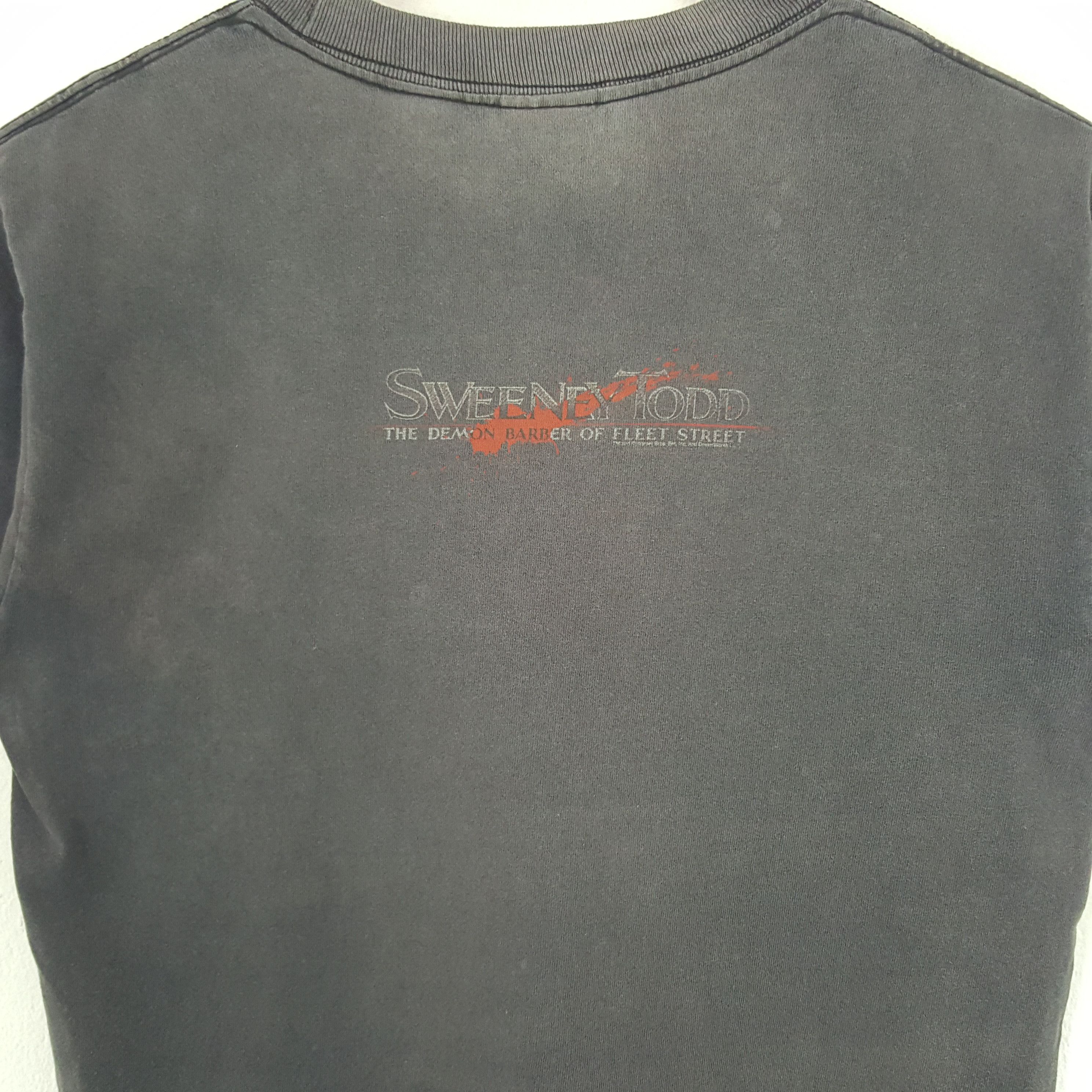 Vintage Vintage Sweeney Todd Driven By Revenge Horror Movie Tshirt Size US S / EU 44-46 / 1 - 4 Thumbnail