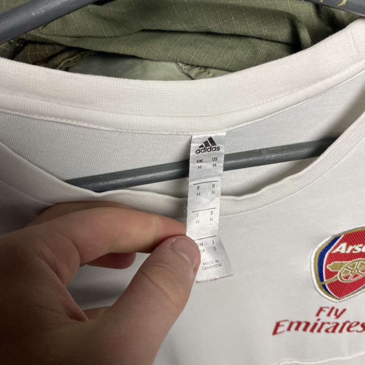Adidas Mens Adidas FC Arcenal 2019 fly emirates training soccer tee Size US M / EU 48-50 / 2 - 6 Thumbnail