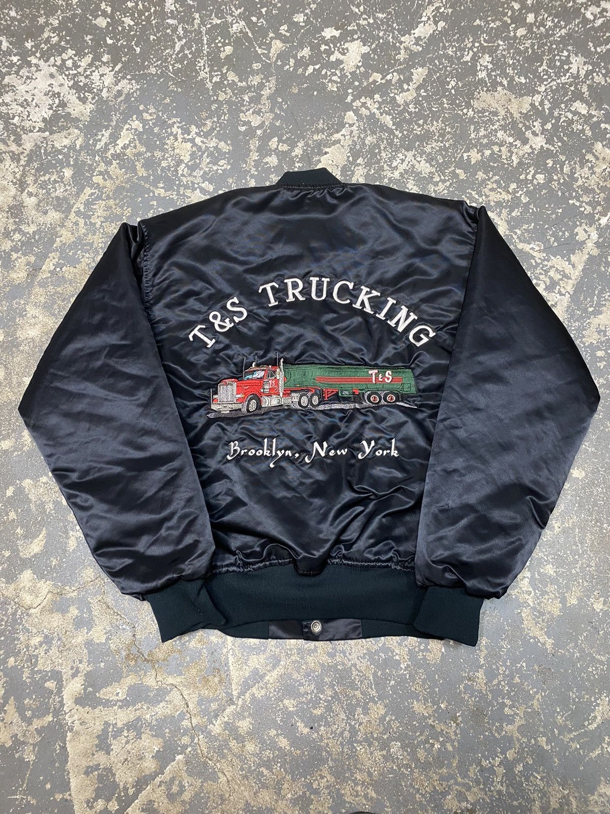 Vintage Vintage Golden Stitches T&S Trucking Brooklyn NY Satin Jacket Size US S / EU 44-46 / 1 - 1 Thumbnail