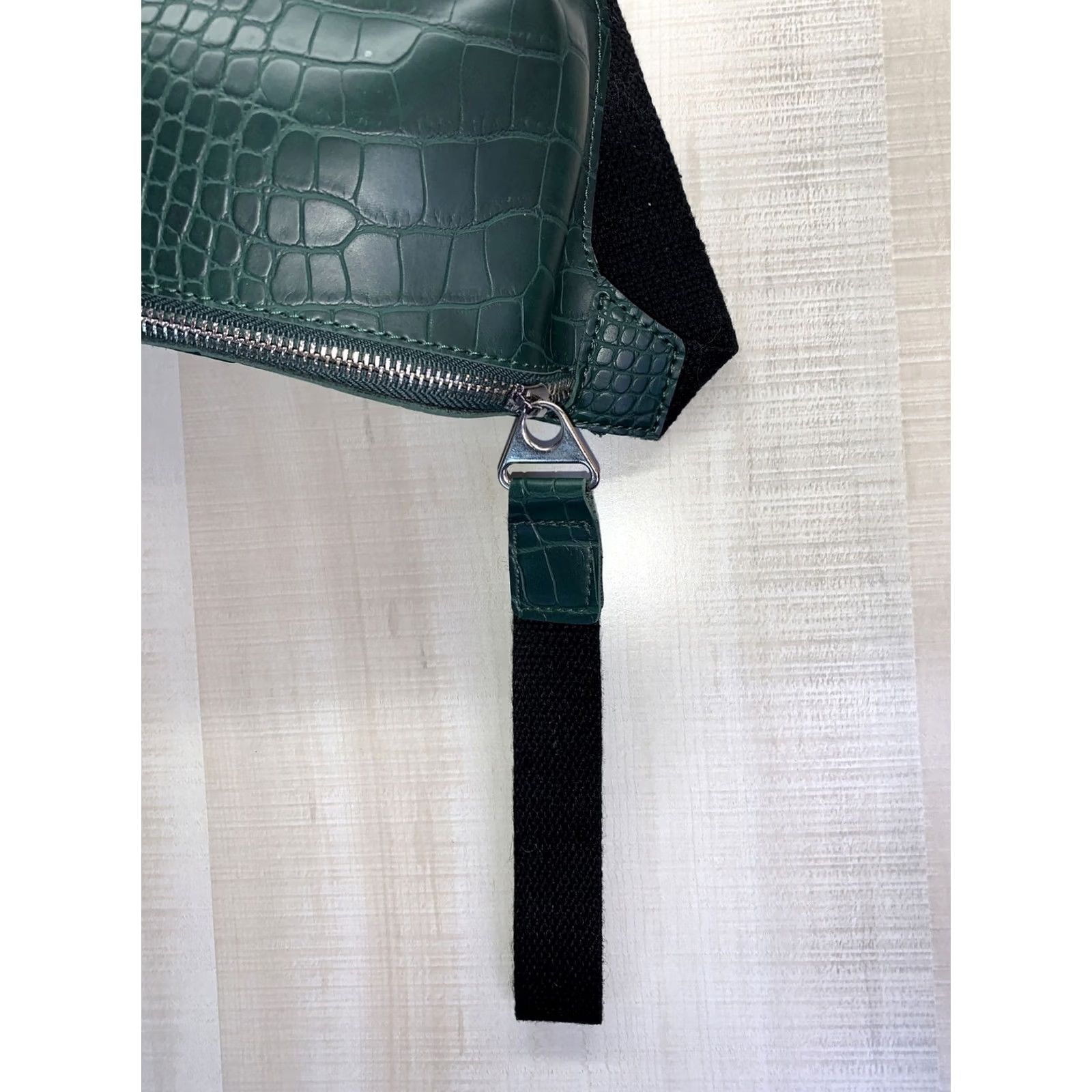 Vintage VINTAGE Women’s Faux Alligator Green Zip Fanny Pack -4237 Size ONE SIZE - 7 Thumbnail