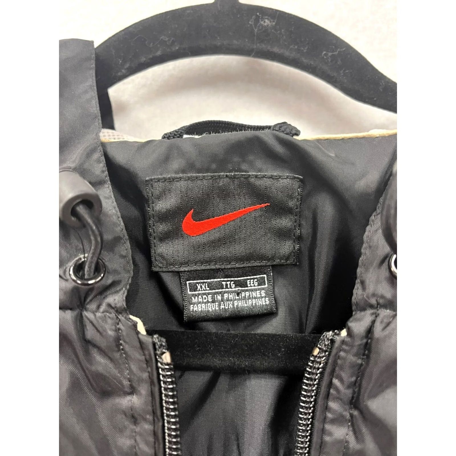 Nike VINTAGE Nike Jacket Windbreaker Full Zip Mens 3XL Black Swoosh Weathered Size US XXL / EU 58 / 5 - 3 Thumbnail