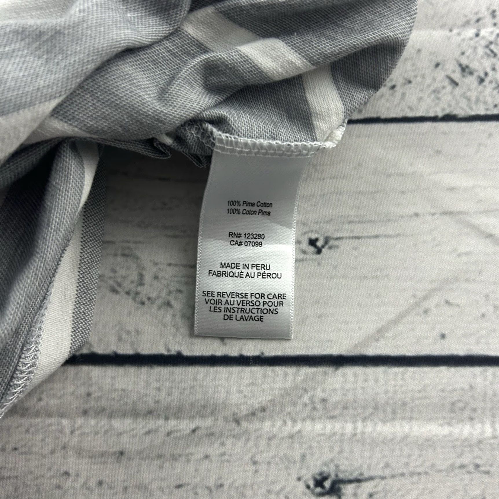 TravisMathew Travis Mathew Short Sleeve T-Shirt Men M Gray White Striped Shirt Size US M / EU 48-50 / 2 - 5 Thumbnail