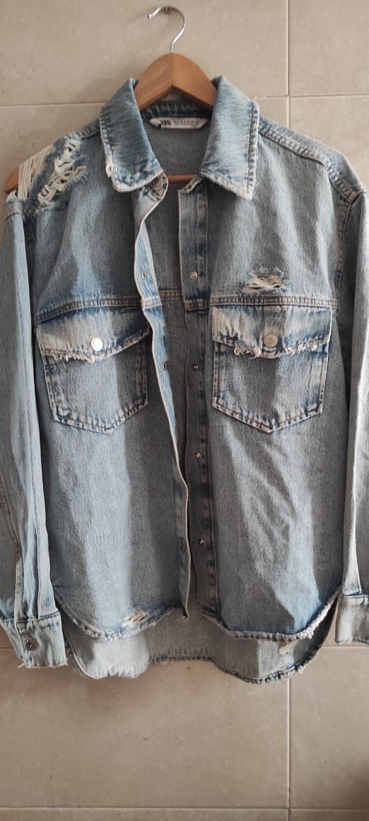 Zara Zara Denim Distressed Ripped Light Blue Jean Jacket Size S Size US S / EU 44-46 / 1 - 12 Thumbnail
