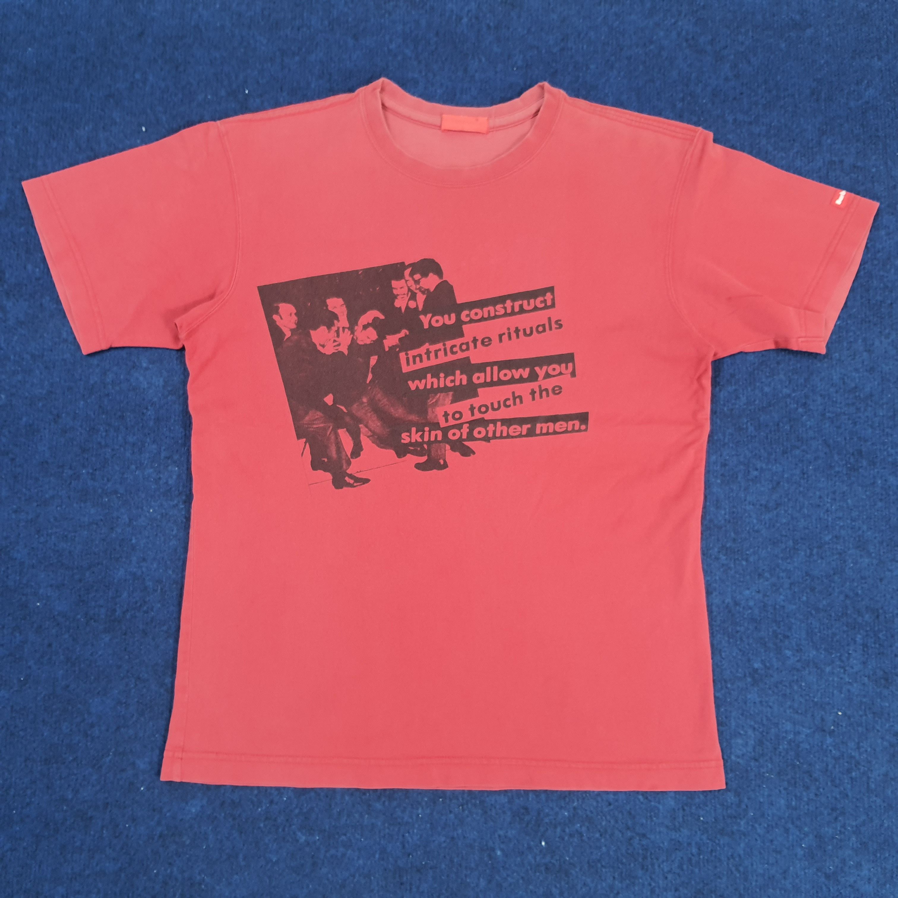 Barbara Kruger × Vintage Vintage Barbara Kruger Streetwear Tshirt Size US S / EU 44-46 / 1 - 1 Thumbnail