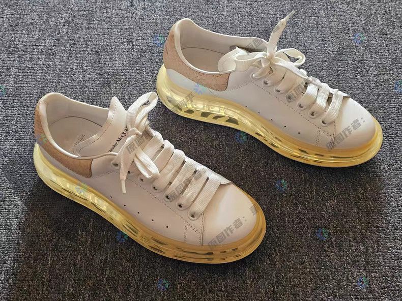 Alexander McQueen Alexander McQueen Women's White Sneakers. Q4 Size US 7 / IT 37 - 9 Thumbnail
