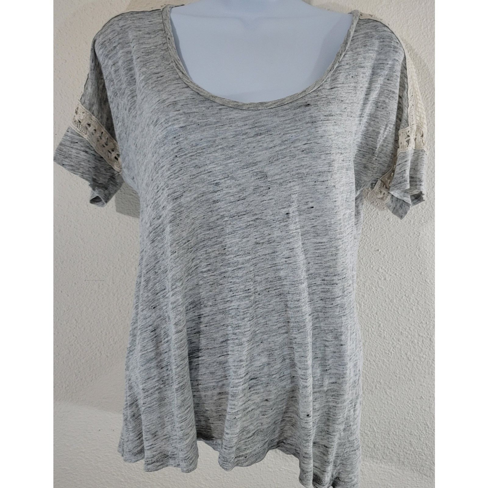 Other J. Crew Gray Heathered Pleats & Lace On Shoulders Top Small Size S / US 4 / IT 40 - 1 Thumbnail