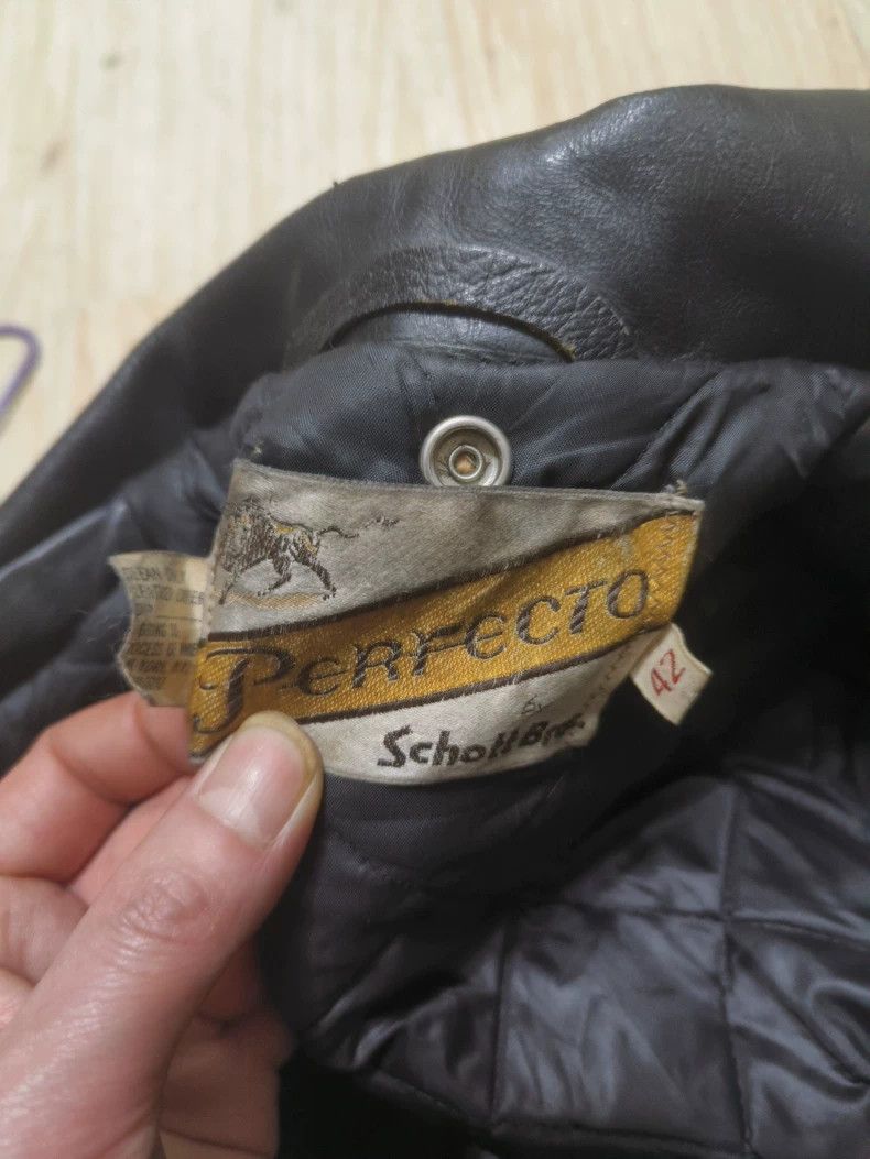 Schott Schott Classic diagonal zippered biker jacket slim fit cow Size US L / EU 52-54 / 3 - 7 Thumbnail