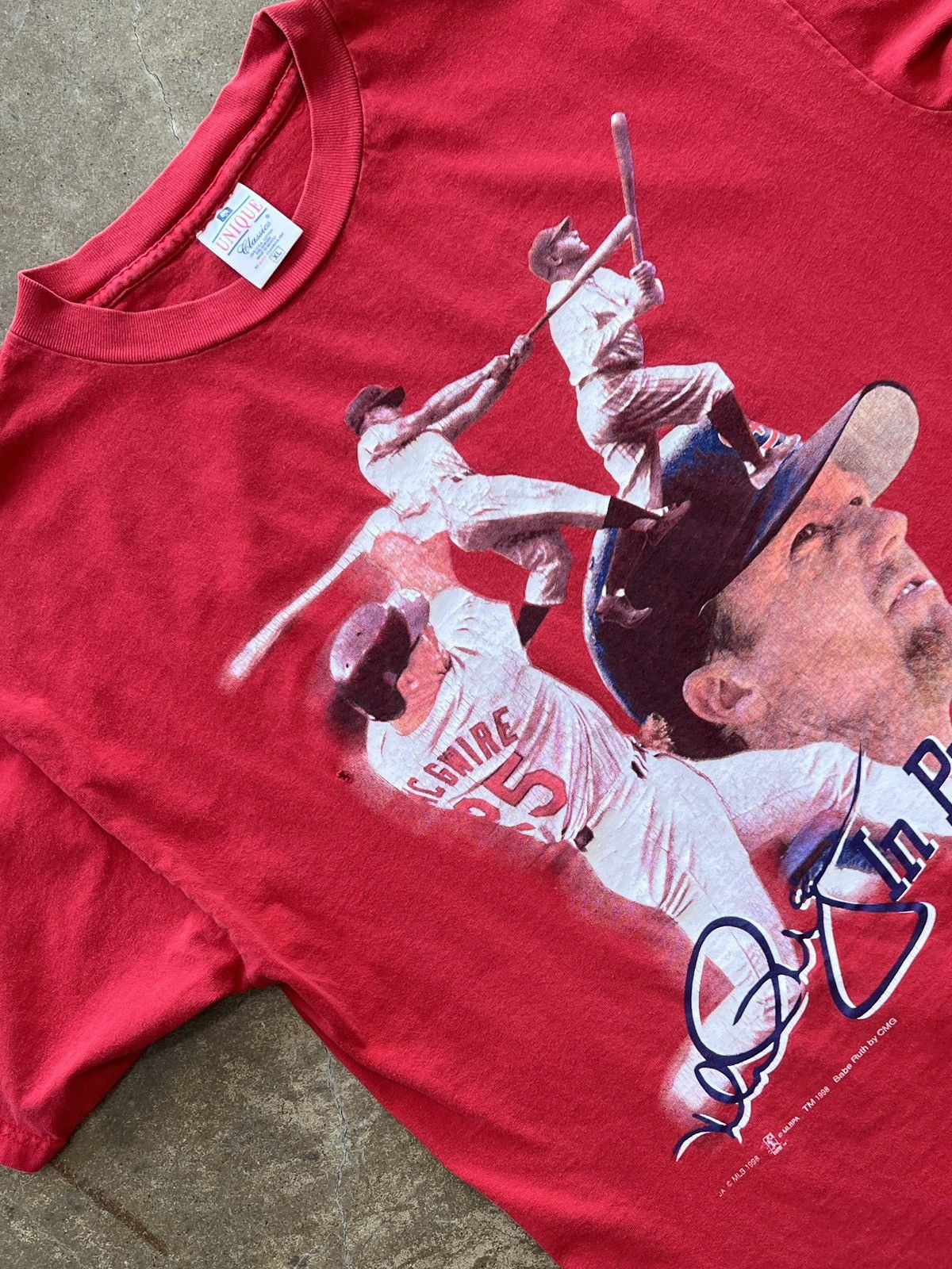 MLB Vintage 1998 Mark McGwire In Pursuit of 62 Homerun Tee XL Size US XL / EU 56 / 4 - 1 Thumbnail