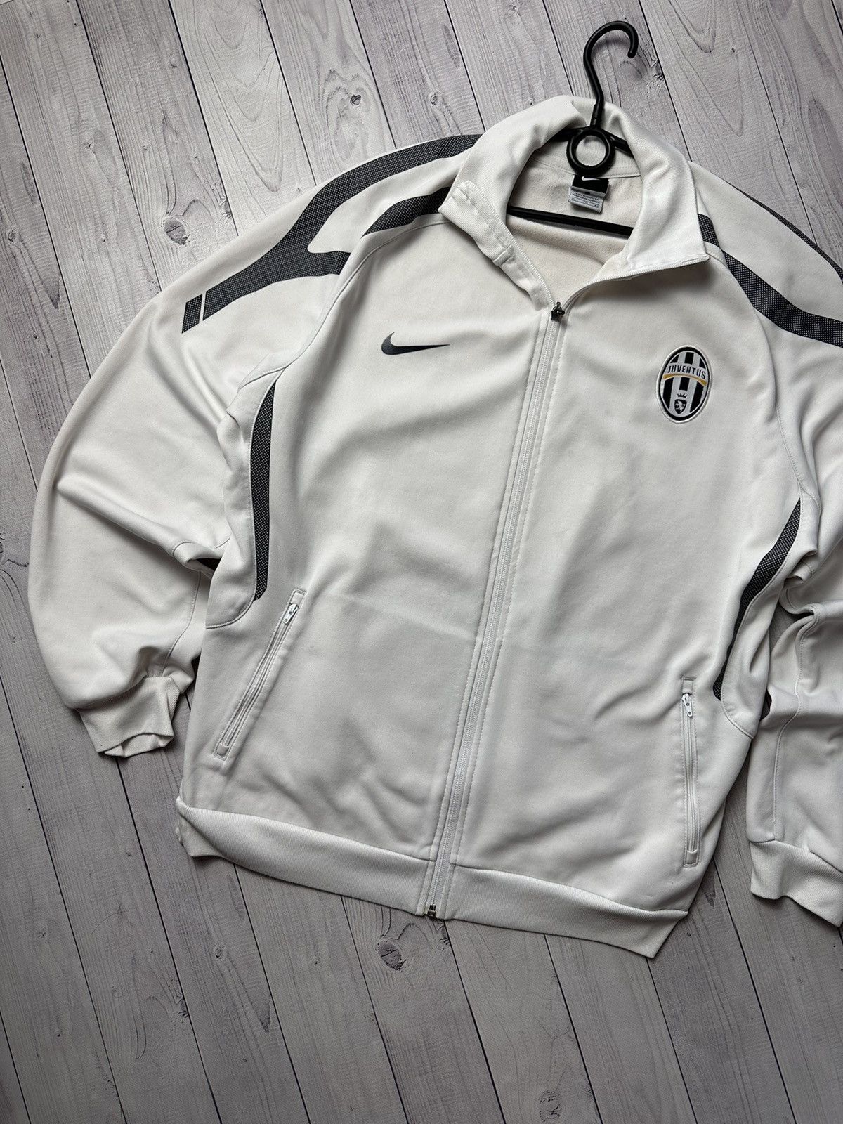 Vintage Vintage Nike track jacket Juventus size XL logo Size US XL / EU 56 / 4 - 2 Thumbnail