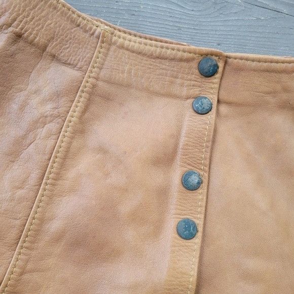 Handmade × Vintage Vintage 70s Western Boho Camel Tan Honey Leather skirt Size 27" / US 4 / IT 40 - 3 Thumbnail