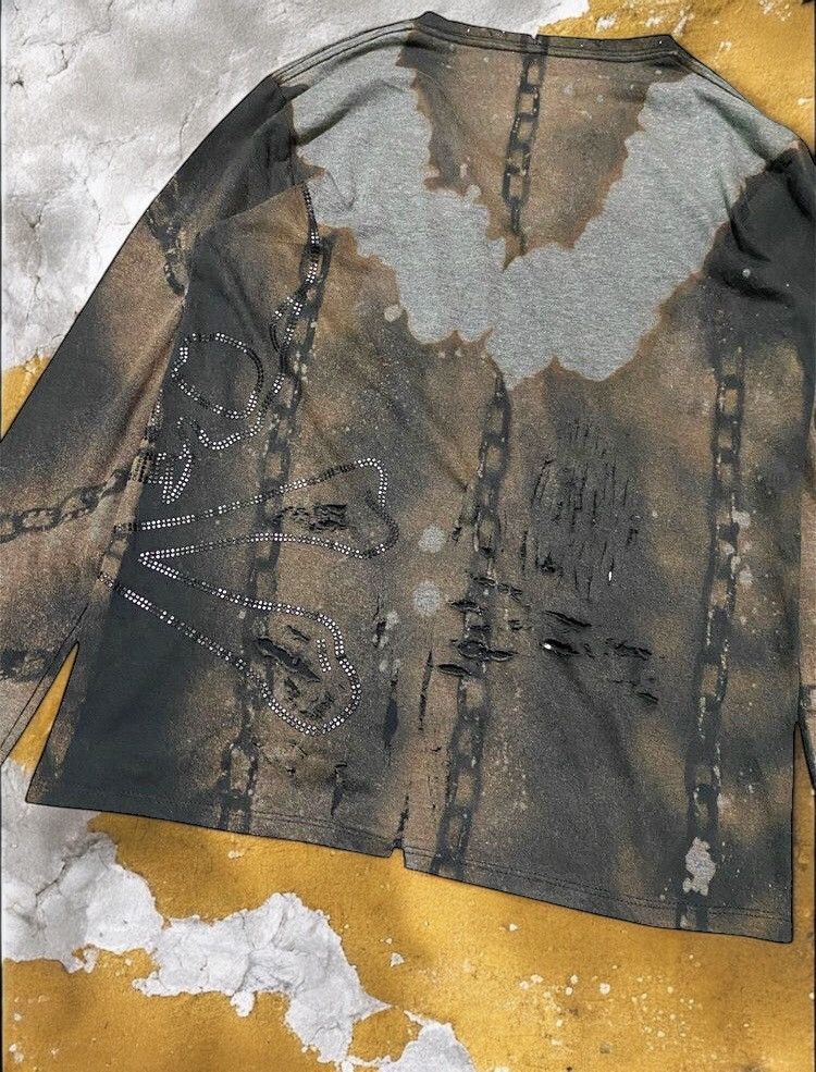 If Six Was Nine × Le Grande Bleu (L.G.B.) × Roen ROEN - DISTRESSED THRASED BLEACH GOTHIC SKULL LONG SLEEVE Size US M / EU 48-50 / 2 - 5 Thumbnail