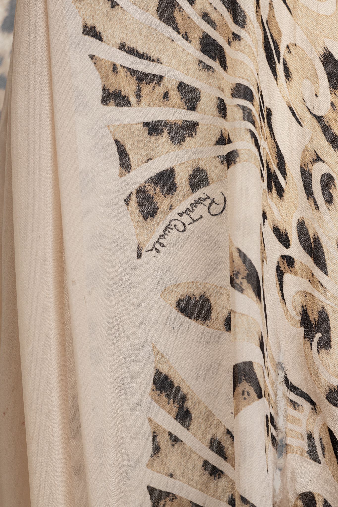 Roberto Cavalli Roberto Cavalli Beige Leopard Silk Batwing Blouse Size M / US 6-8 / IT 42-44 - 5 Thumbnail