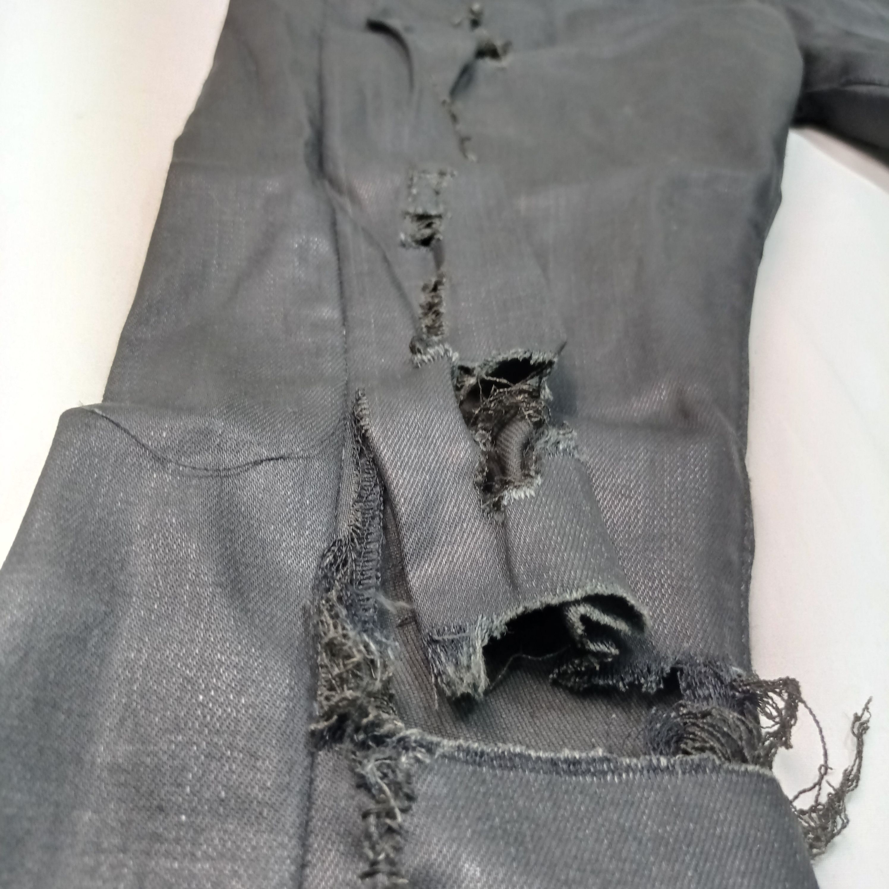 H&M 🔥H&M X & Jeans Skinny Super Black Distressed Pants Size 28" / US 6 / IT 42 - 10 Thumbnail