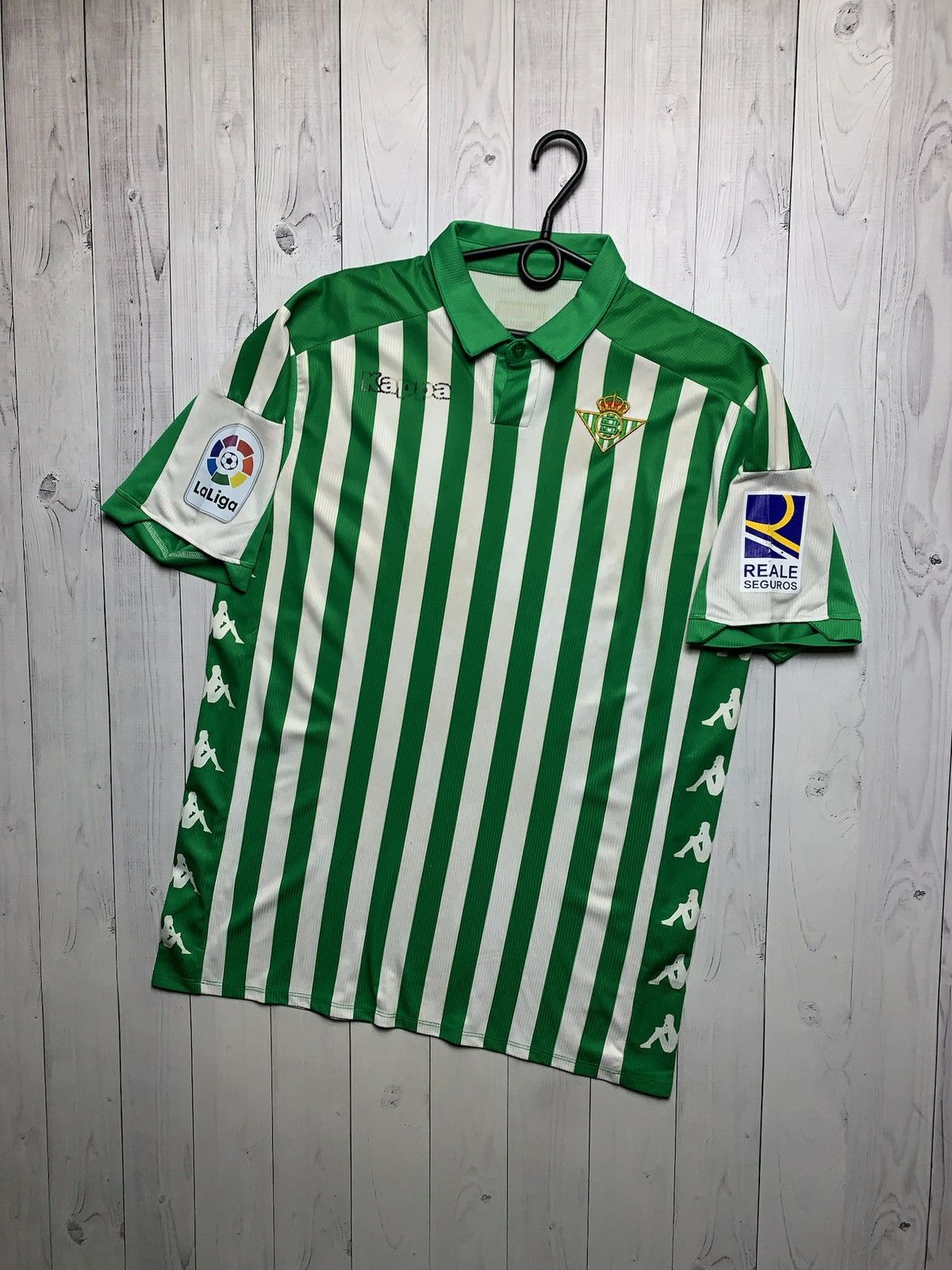 Kappa × Vintage Vintage Kappa Real Betis soccer jersey size M striped green Size US M / EU 48-50 / 2 - 1 Thumbnail