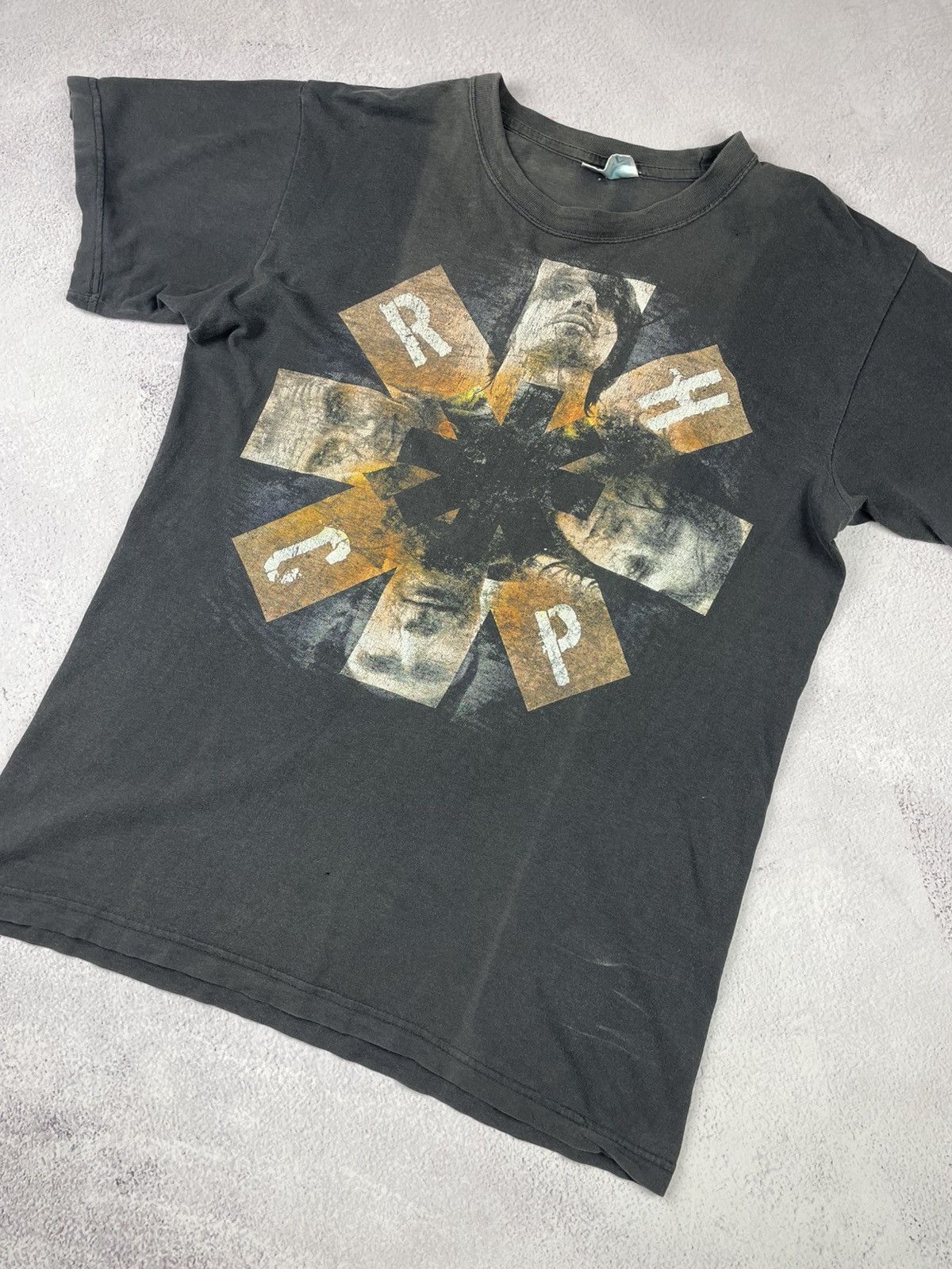 Band Tees × Vintage Vintage Red Hot Chili Peppers RHCP T-Shirt 90s Band Tee Sz L Size US L / EU 52-54 / 3 - 2 Thumbnail