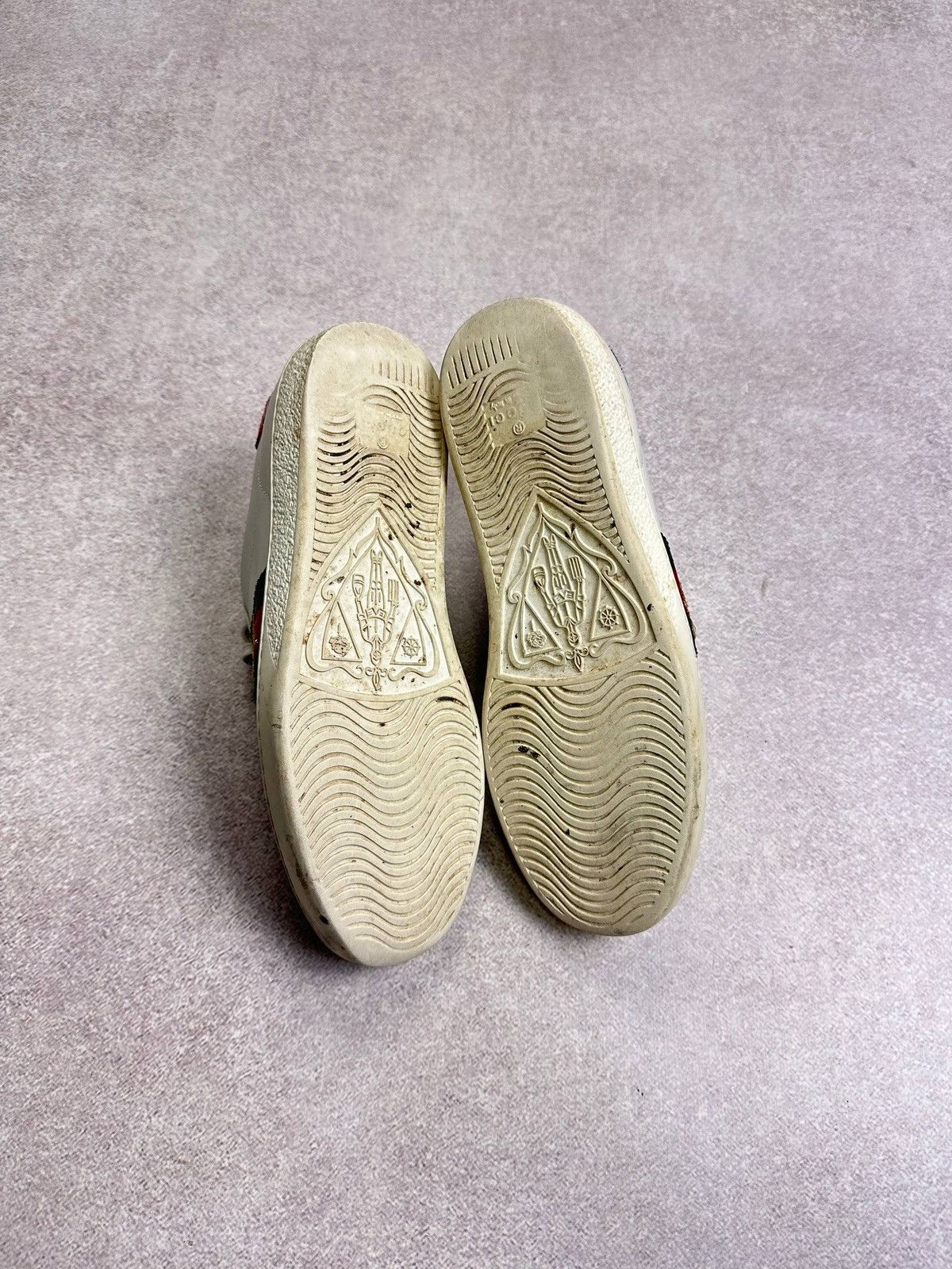 Gucci Vintage Gucci GG Low Leather Sneakers Womans EUR 35 Size US 5 / IT 35 - 9 Thumbnail