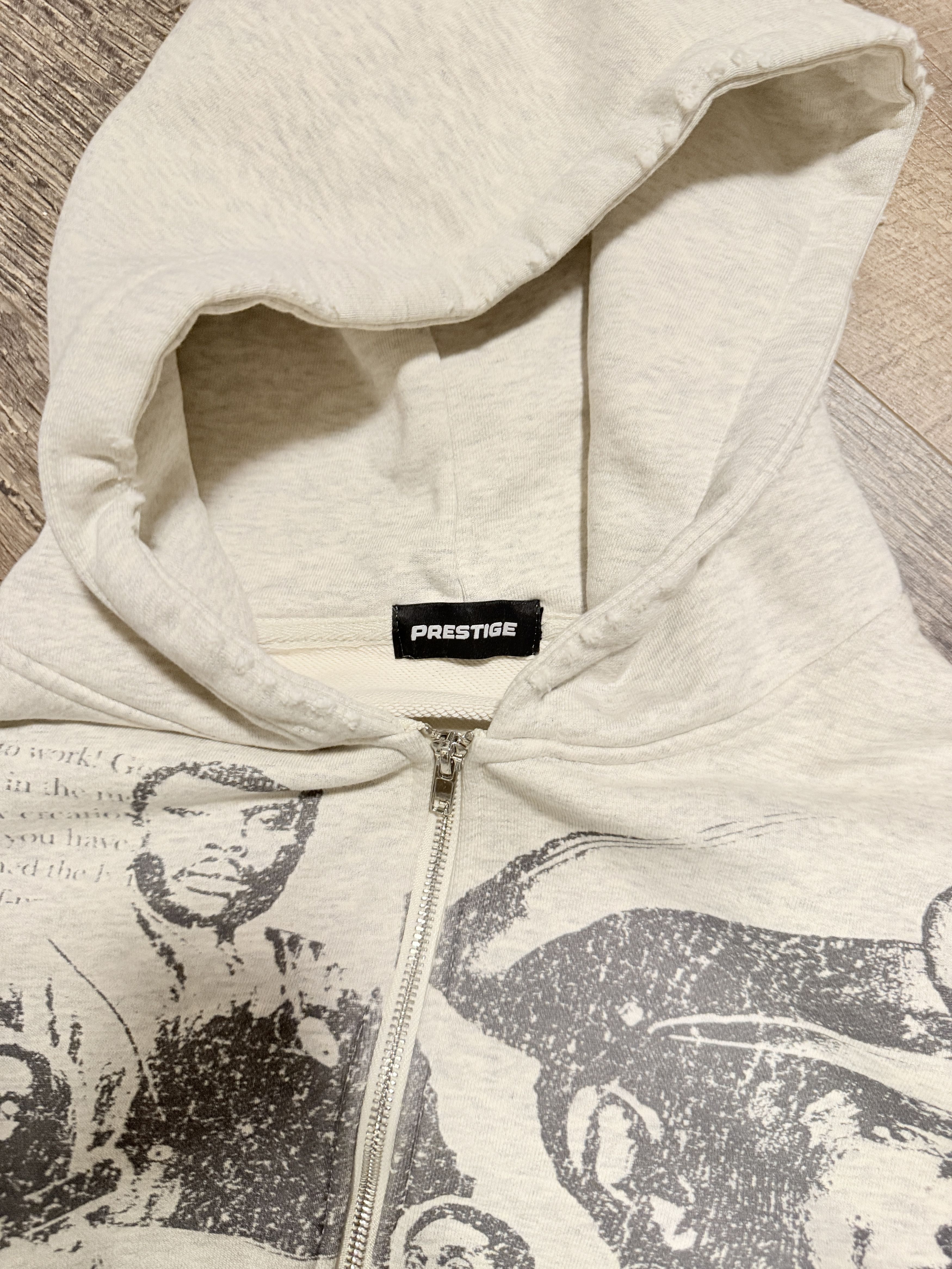Other Prestige Logo zip up Size US L / EU 52-54 / 3 - 2 Thumbnail