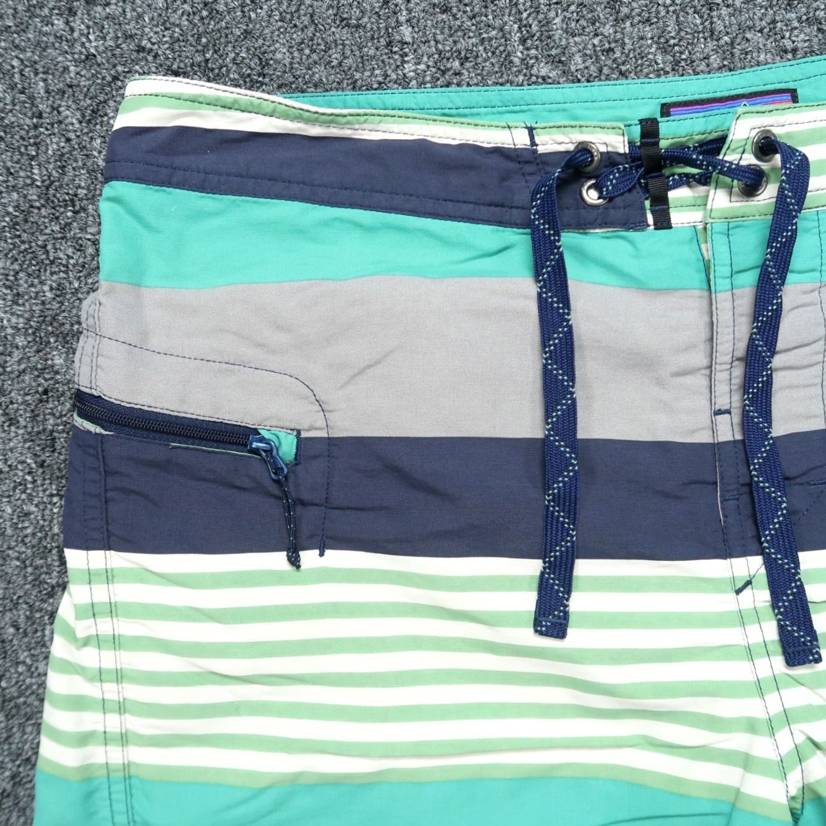 Patagonia Patagonia Board Shorts Mens 34 Gray Blue Wavefarer Striped Zip Pocket Swim Size US 34 / EU 50 - 2 Thumbnail
