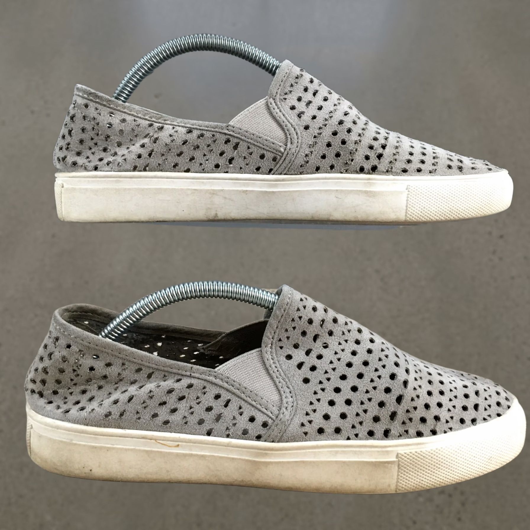 Steve Madden Steve Madden Odonna Slip On Sneakers Womens 7 Gray Fabric Casual Shoe Size US 7 / IT 37 - 1 Thumbnail