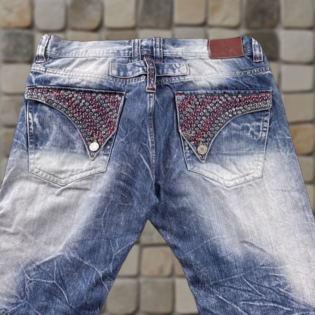 Vintage M-X Original American Denim Jeans Mens 36x34 Distressed Embossed Pockets 5-Pocket Jeans Slim Straight Blue Denim Cotton Size US 36 / EU 52 - 1 Thumbnail