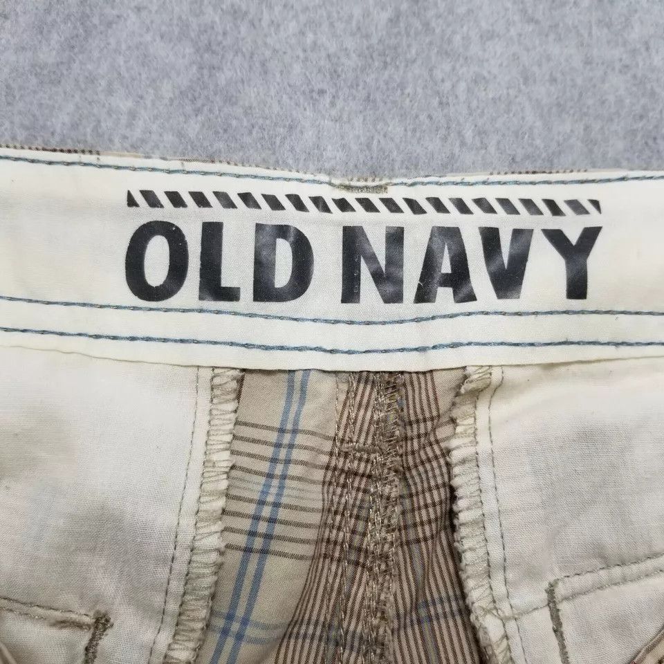 Old Navy Old Navy Shorts Mens 33 Plaid Pockets Casual Lightweight Size US 33 - 3 Thumbnail