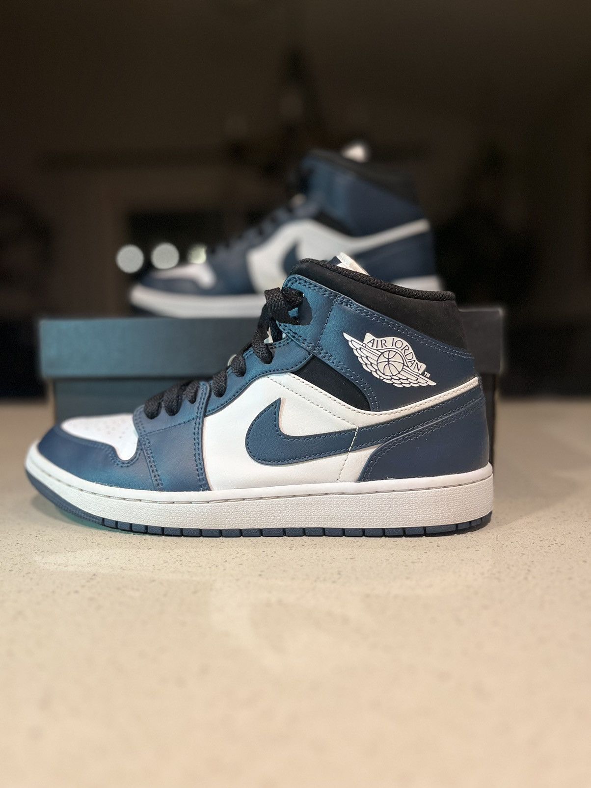 Nike Air Jordan 1 Mid Armory Navy Size US 9 / EU 42 - 4 Thumbnail