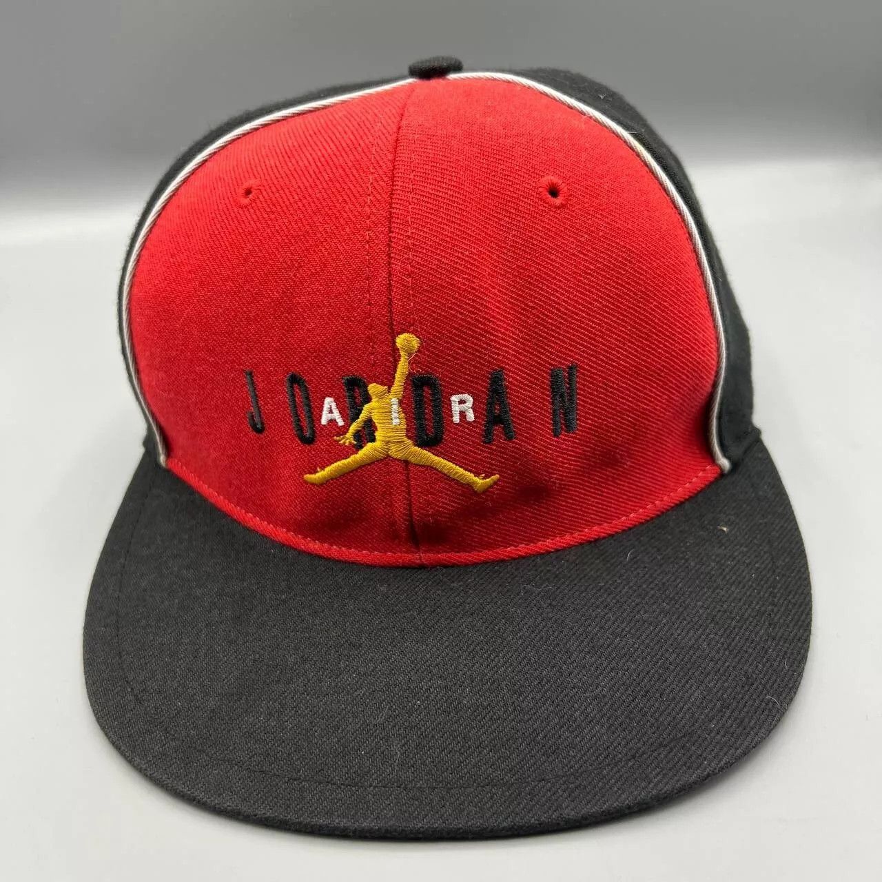 Jordan Brand Air Jordan Hat Men 7 3/8 Embroidered Logo Jumpman Fitted Cap Size ONE SIZE - 1 Thumbnail