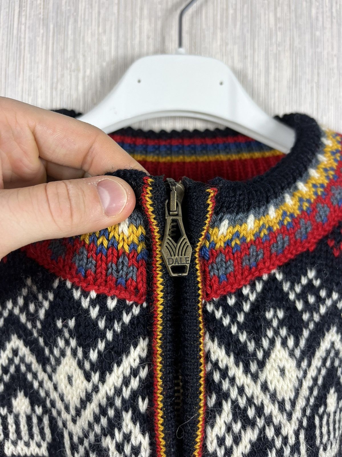 Dale Of Norway × Vintage Vintage Dale of Norway wool heavy patterned zip sweater knit Size US L / EU 52-54 / 3 - 14 Thumbnail
