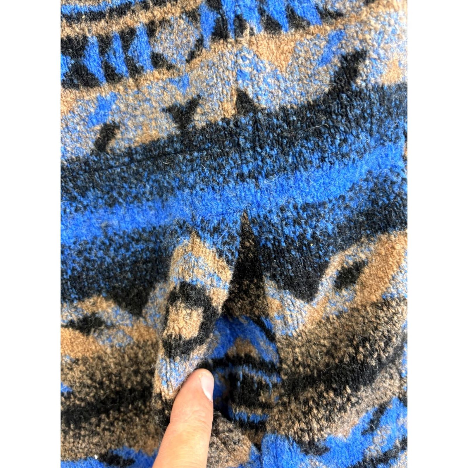 Vintage VINTAGE Bear Ridge by Willis Vest Mens Large Blue Brown Aztec Wool Blend USA Size US L / EU 52-54 / 3 - 5 Thumbnail