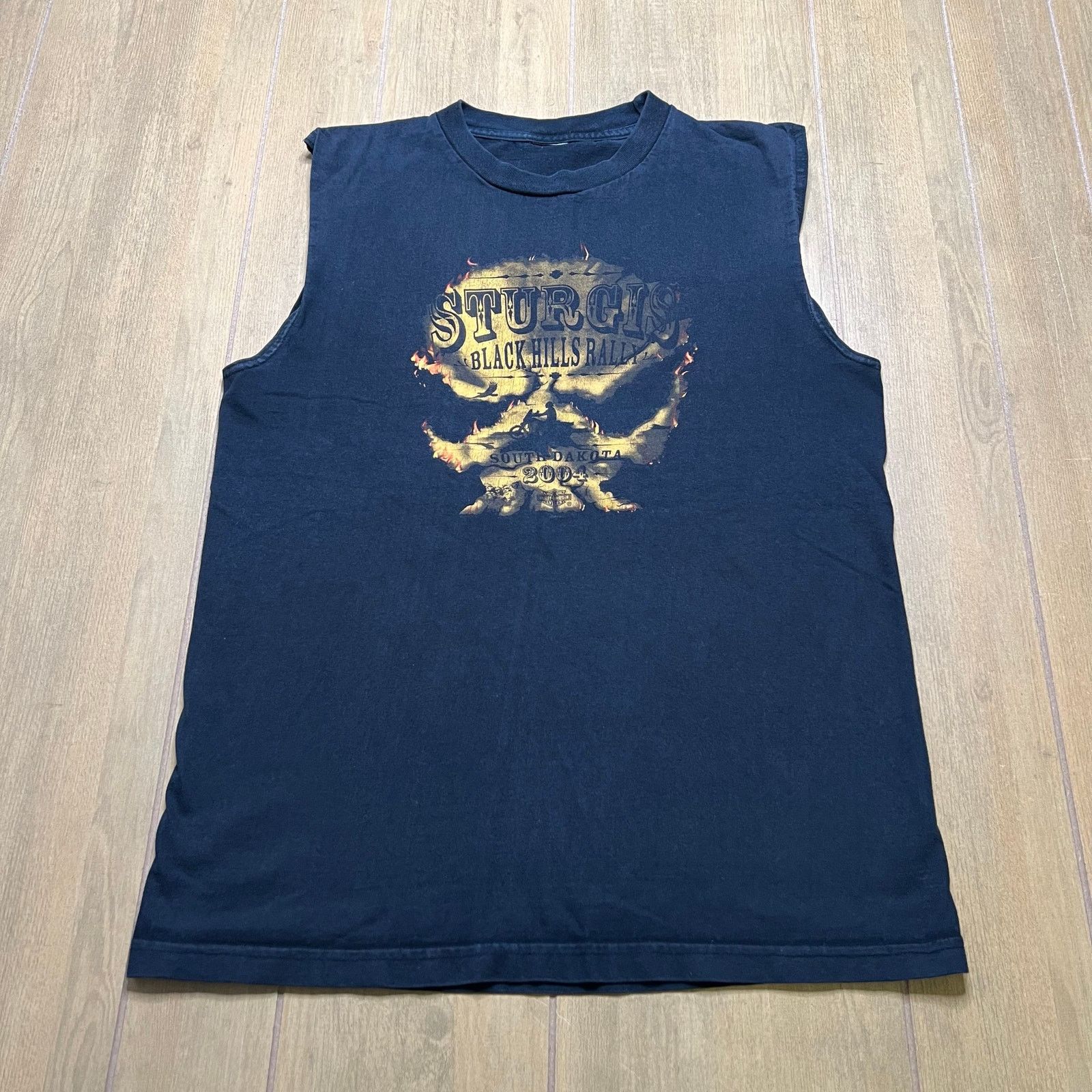 Harley Davidson Vintage 2004 Sturgis Black Hills Rally sleeveless t-Sz M Size US M / EU 48-50 / 2 - 1 Thumbnail