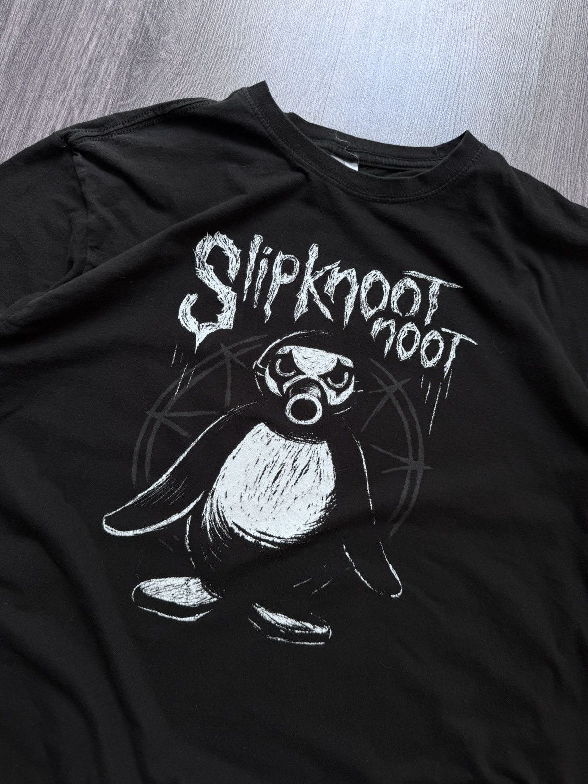 Band Tees Vintage Slipknot Dark Penguin t-shirt Size US XL / EU 56 / 4 - 2 Thumbnail