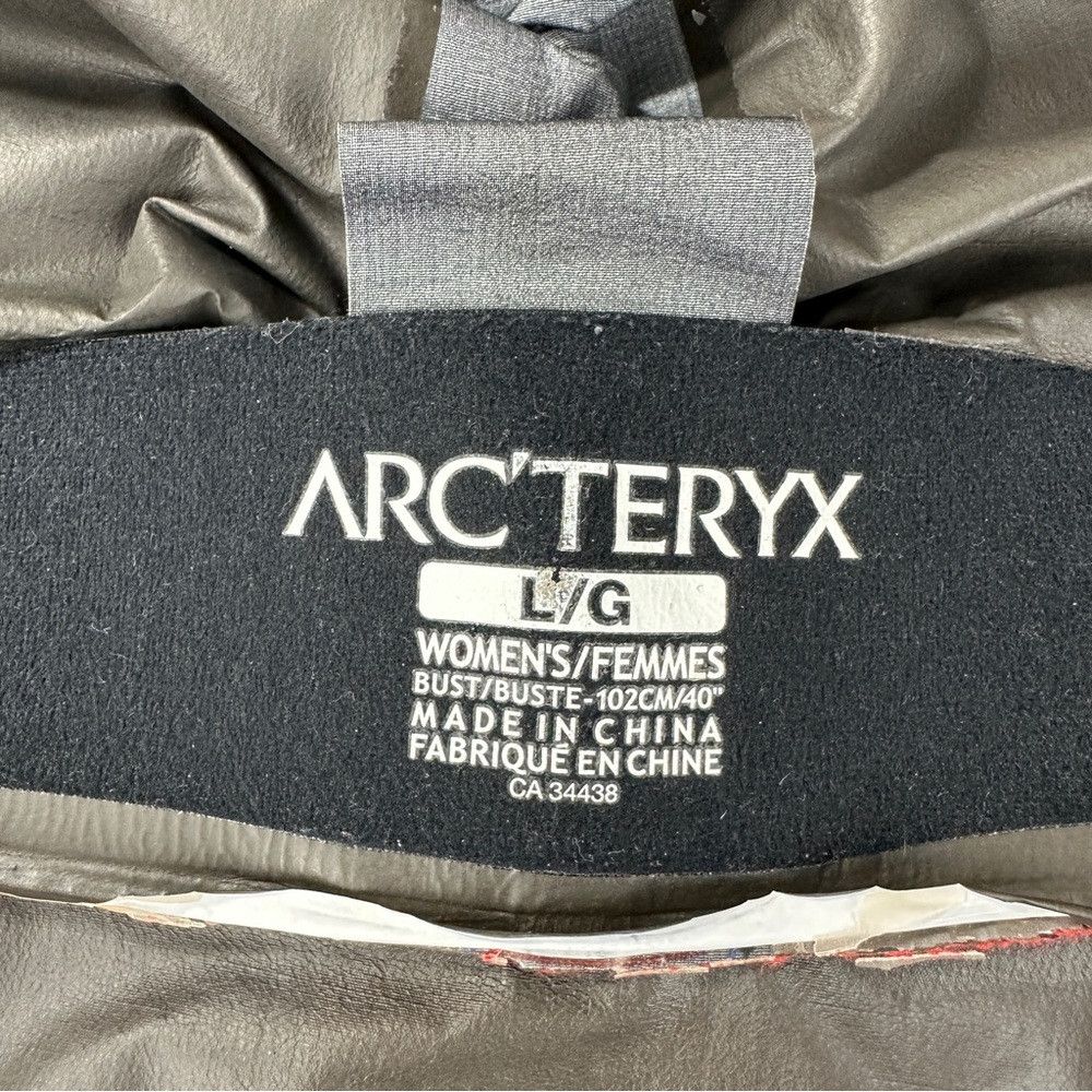 Arc'teryx Arc'teryx Vintage Women's Size Large Red Gore-Tex Shell Jac Size L / US 10 / IT 46 - 2 Thumbnail