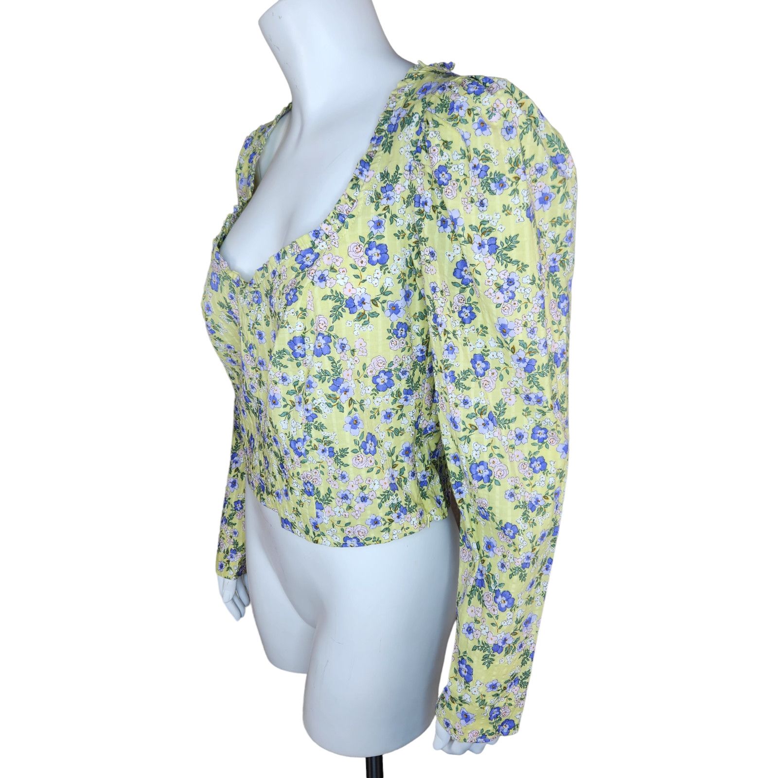 Topshop NWT Topshop Womens Size 8 Green Purple Floral Cropped Ruffle Size M / US 6-8 / IT 42-44 - 3 Thumbnail