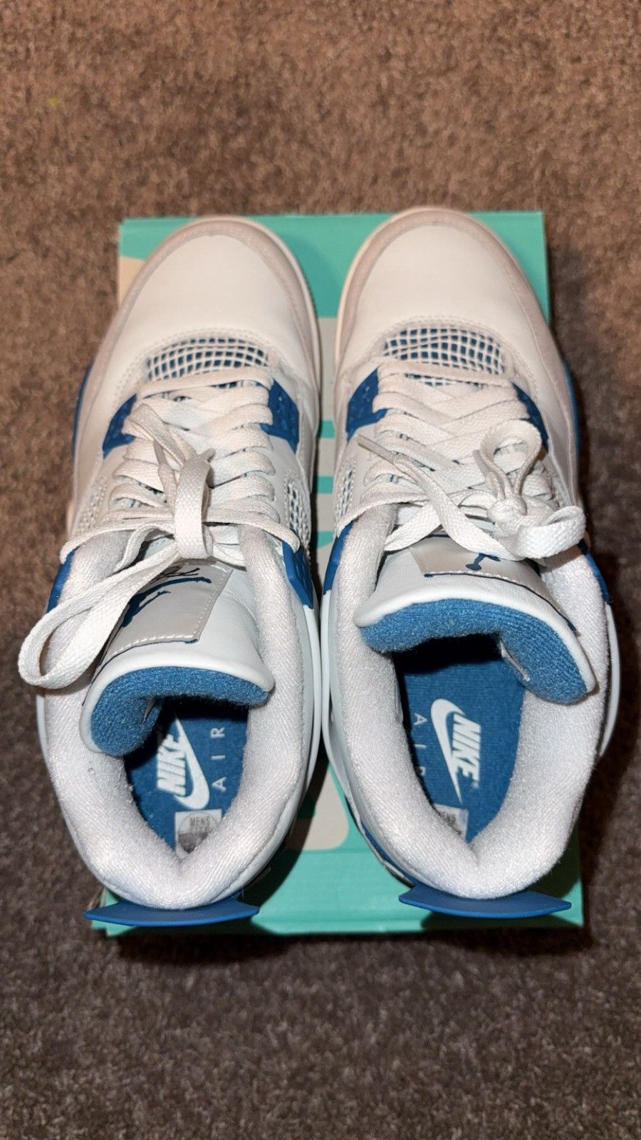 Jordan 4 - military blue